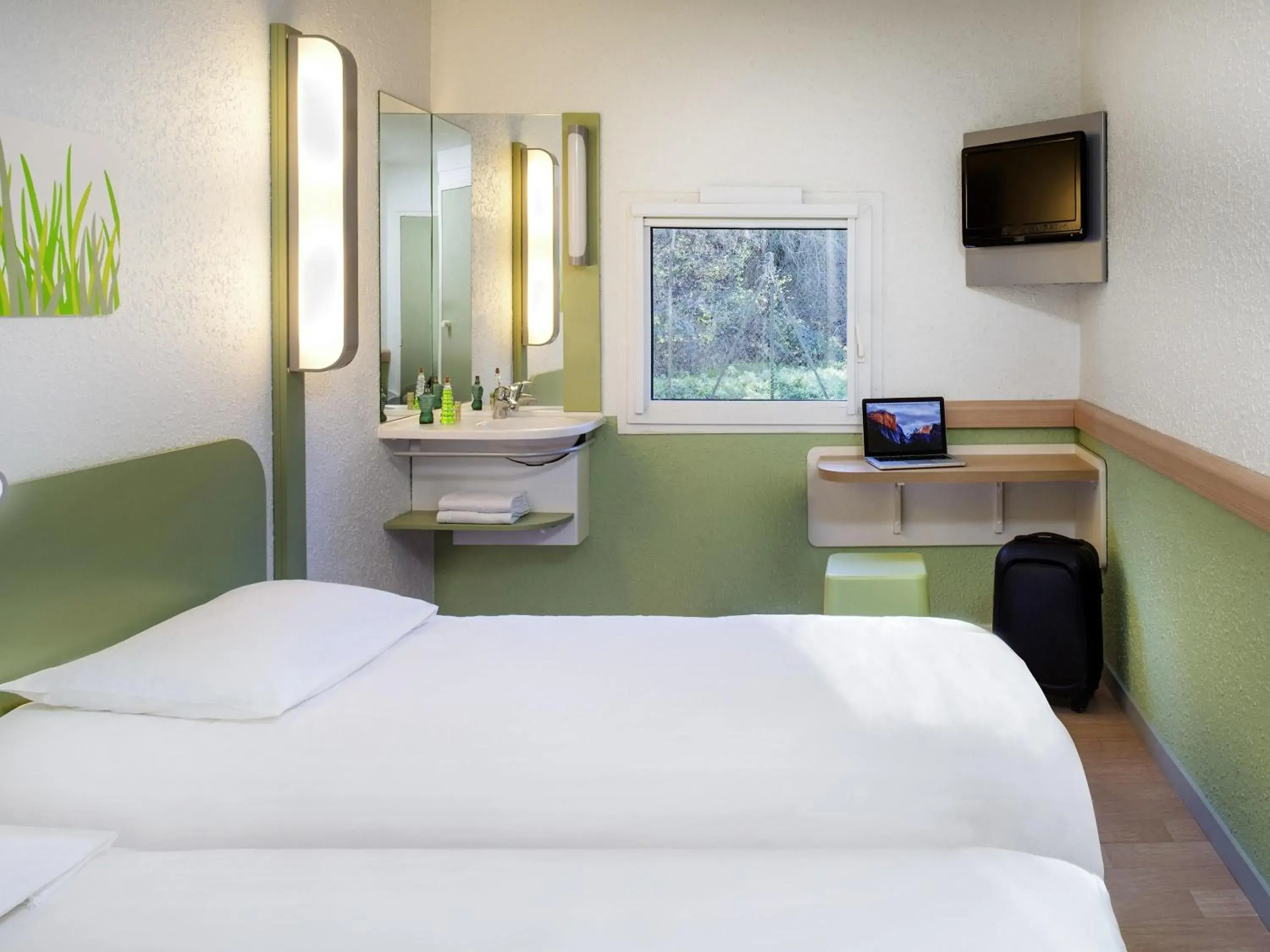 Twin Room in Hotel Ibis Budget Vichy Twin Room in Hotel Ibis Budget Vichy