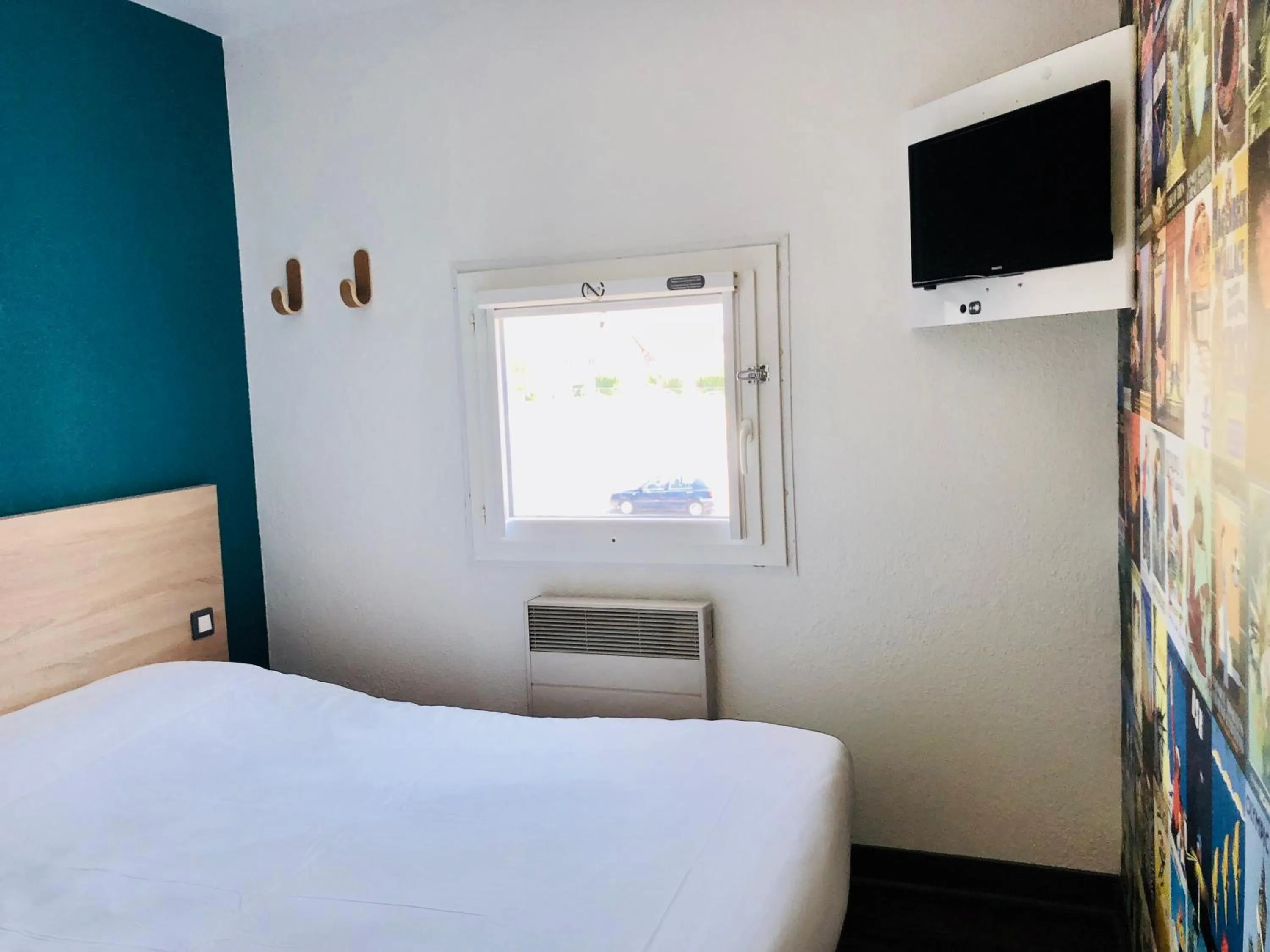 Photo of the whole room, Bed in hotelF1 Genève Aéroport Ferney