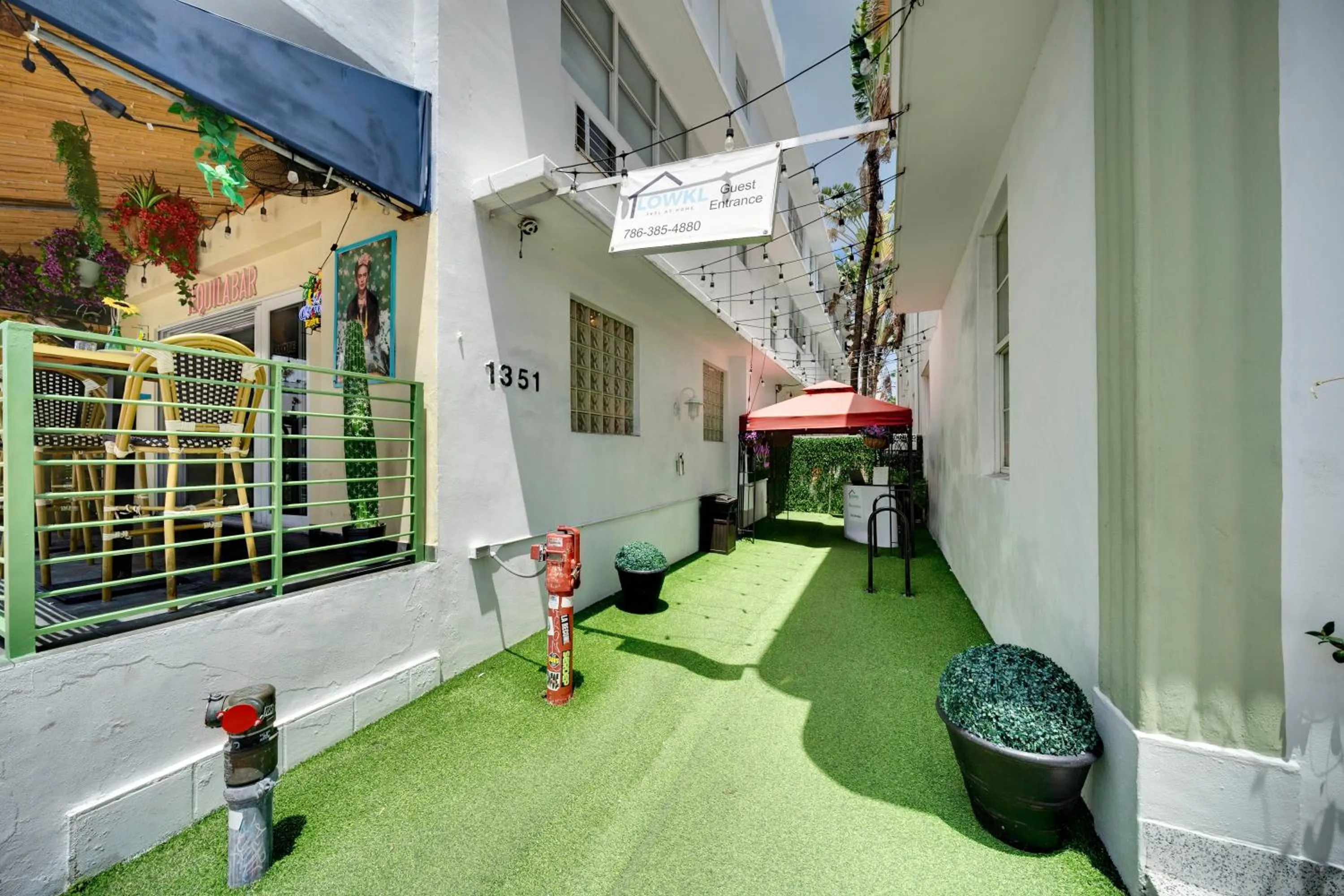 Lobby or reception in Rock Apartments by Lowkl