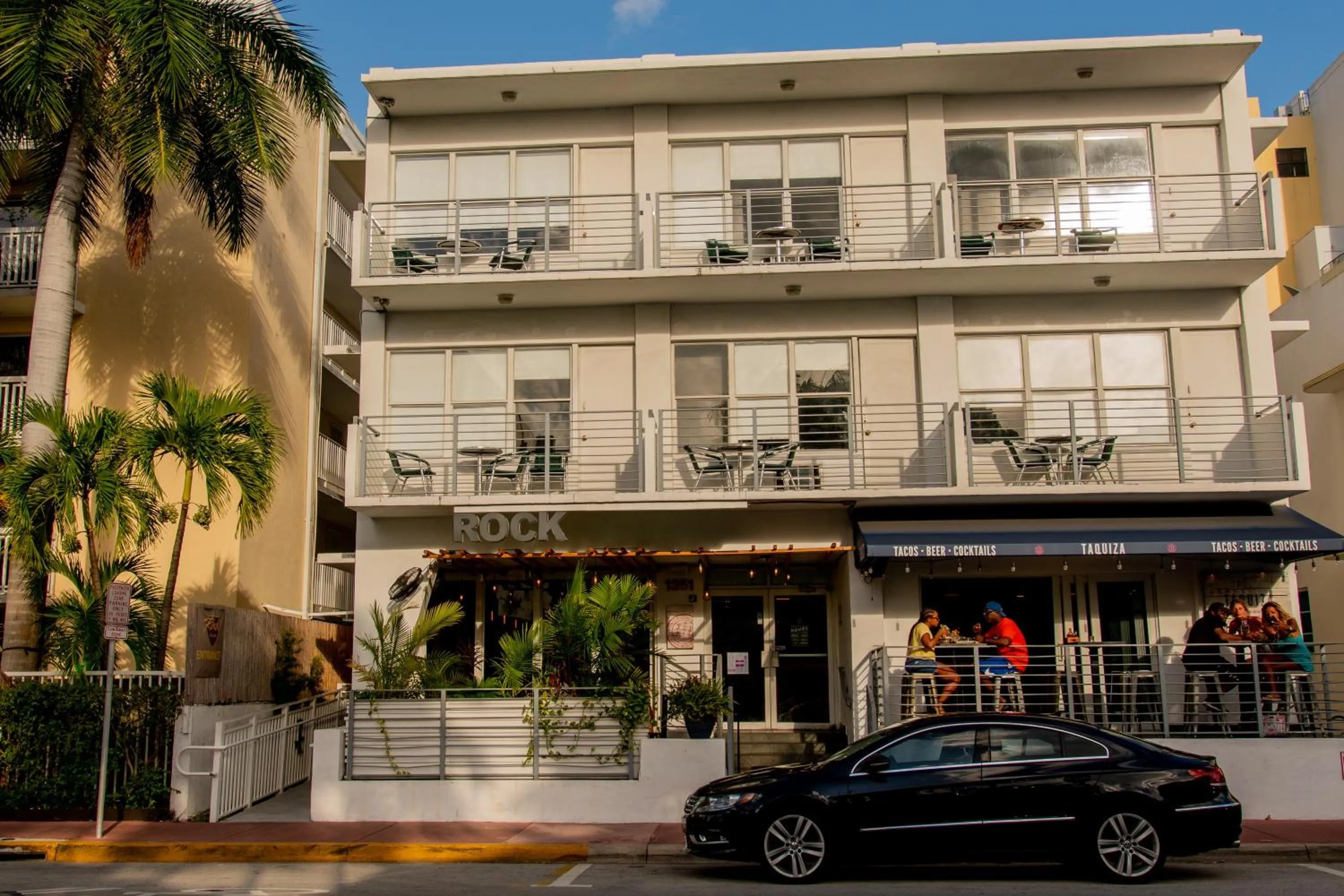 Property building in Rock Apartments by Lowkl