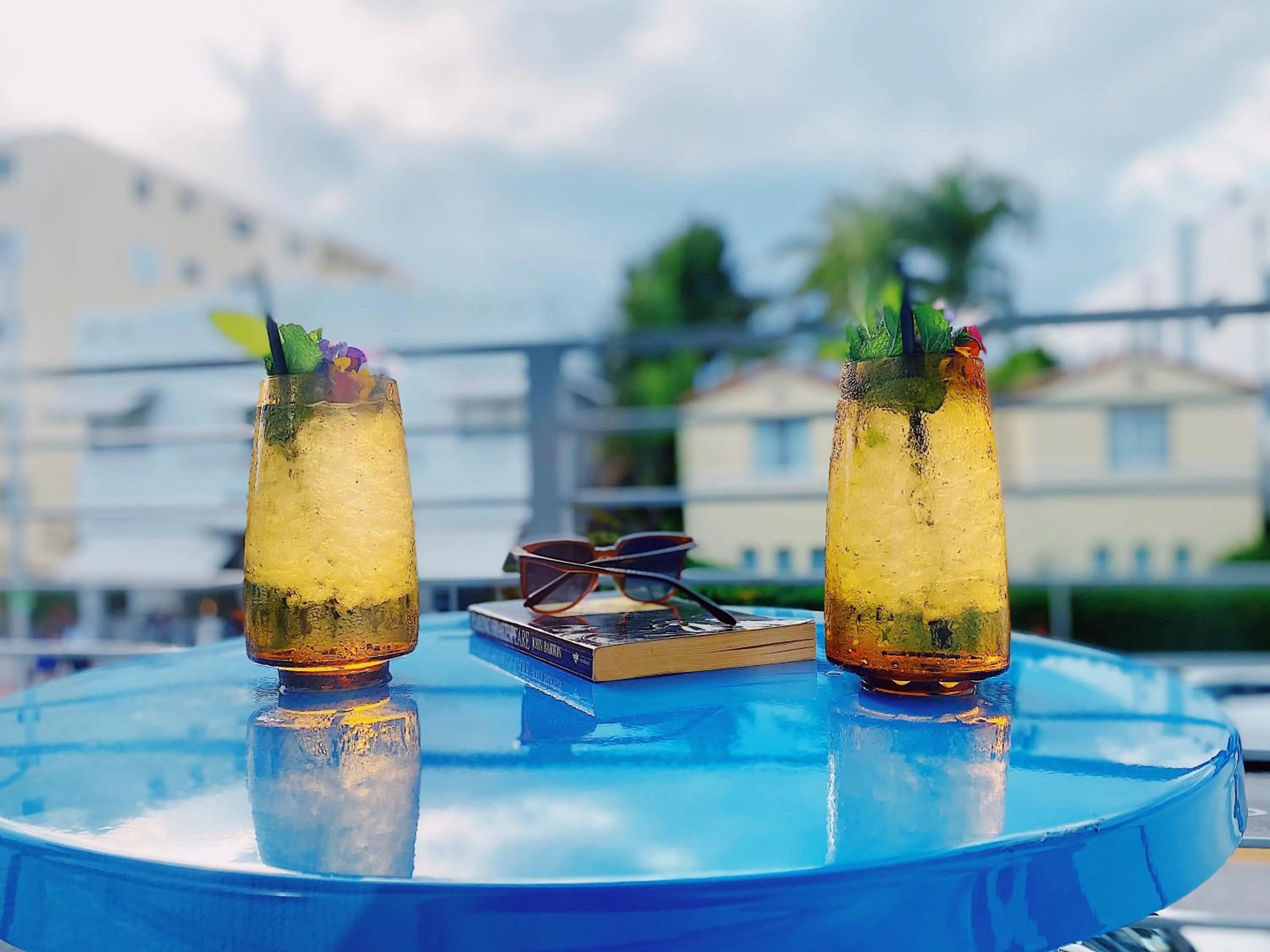 Balcony/Terrace in Rock Apartments by Lowkl