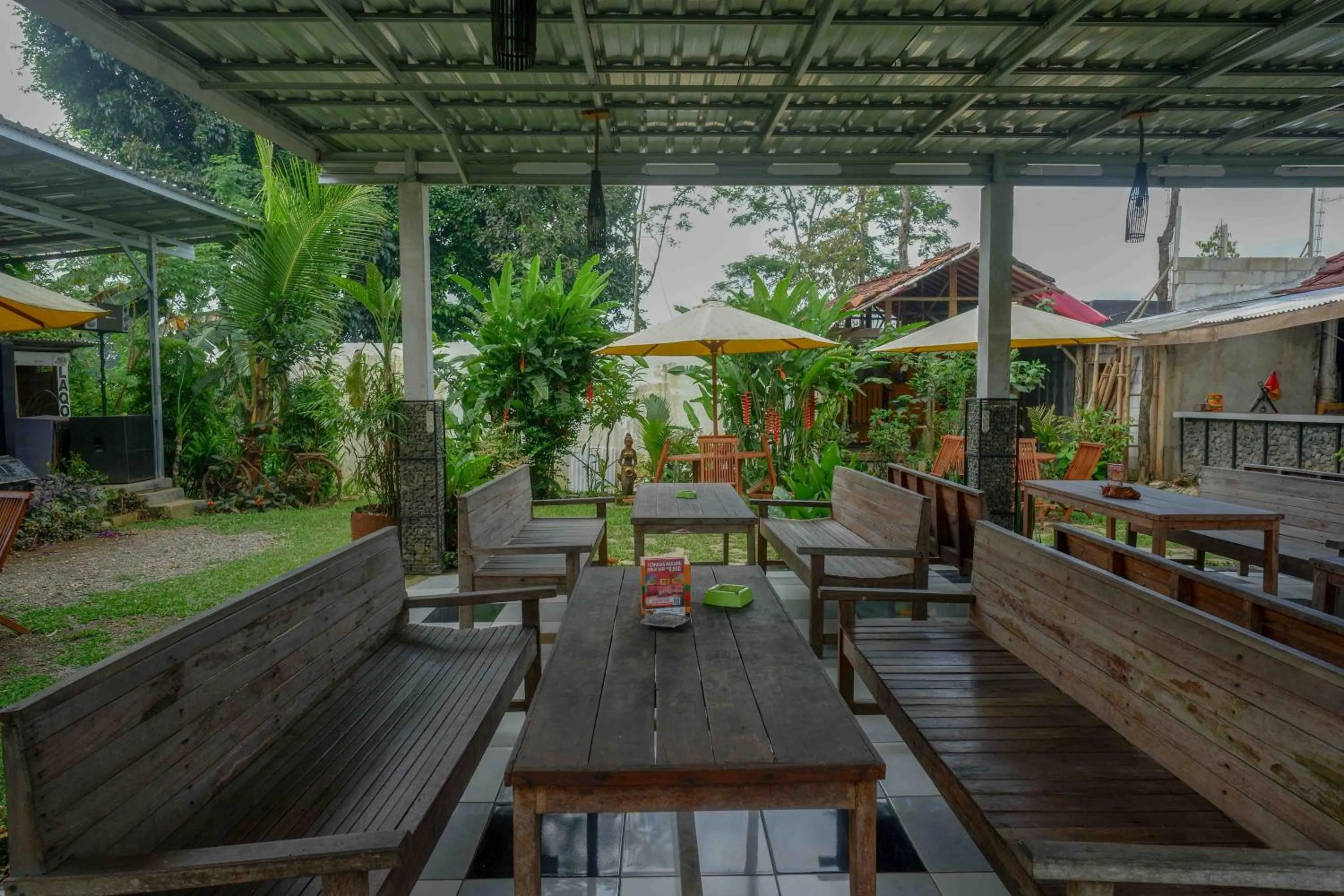 RedDoorz At Jalan Raya Baturaden