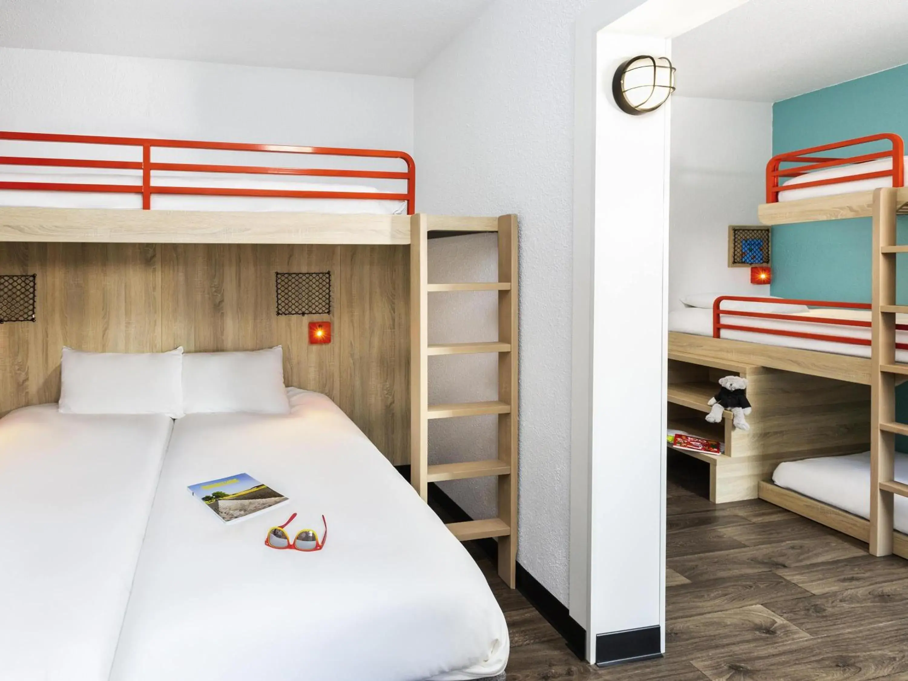 Combi Family Room - single occupancy in hotelF1 Nantes Est La Beaujoire Combi Family Room - single occupancy in hotelF1 Nantes Est La Beaujoire
