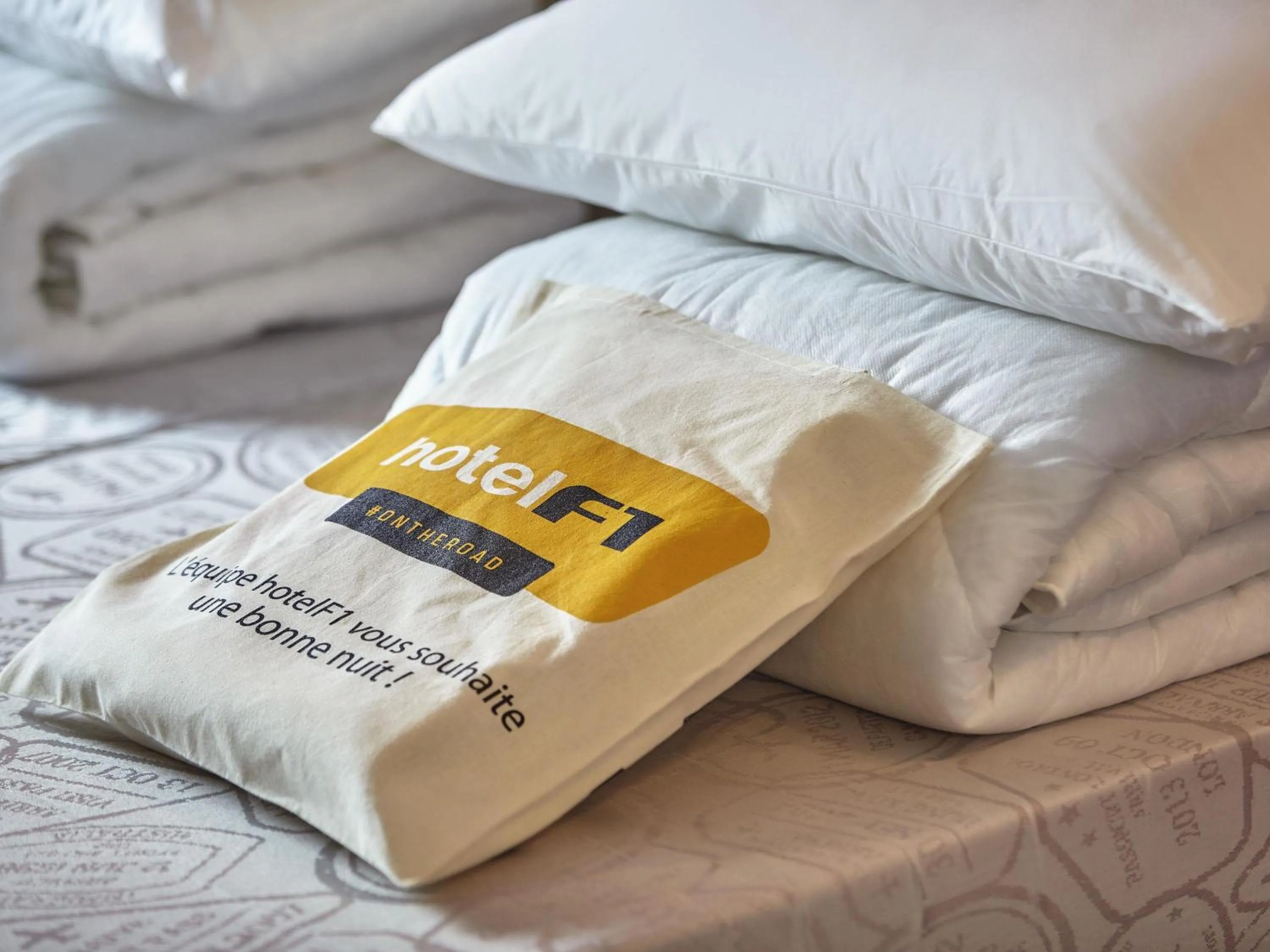 Bedroom, Bed in hotelF1 Nantes Est La Beaujoire