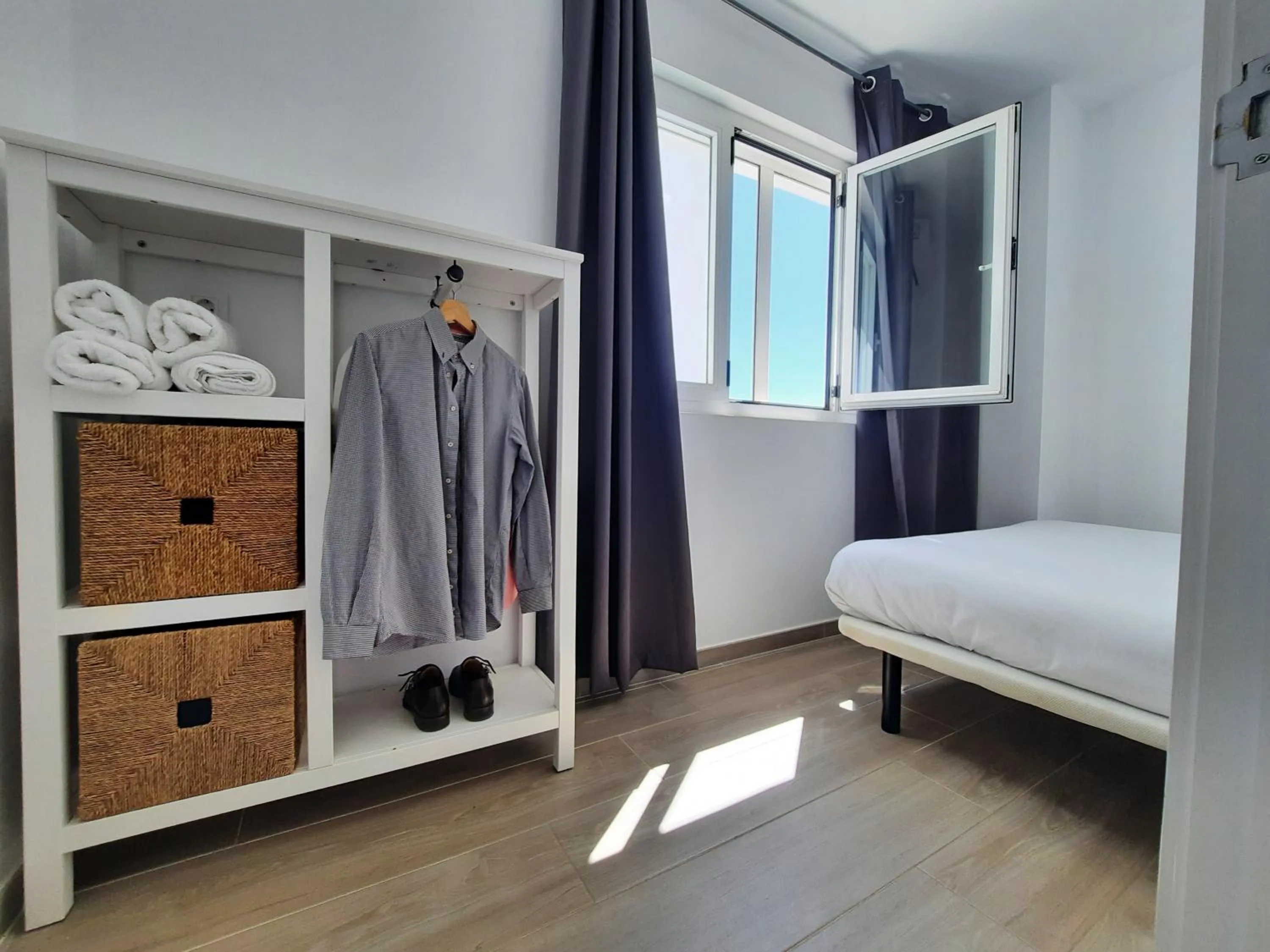 Bedroom, Bed in Apartamentos Avanel