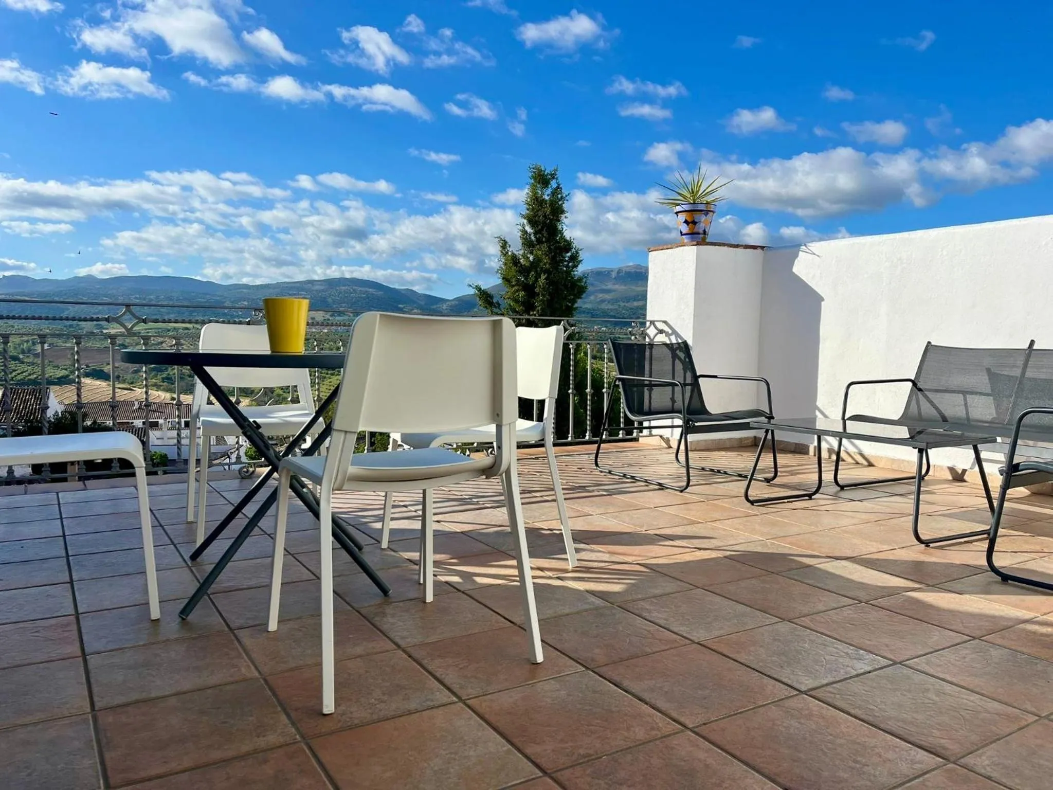 Swimming pool in Apartamentos Avanel