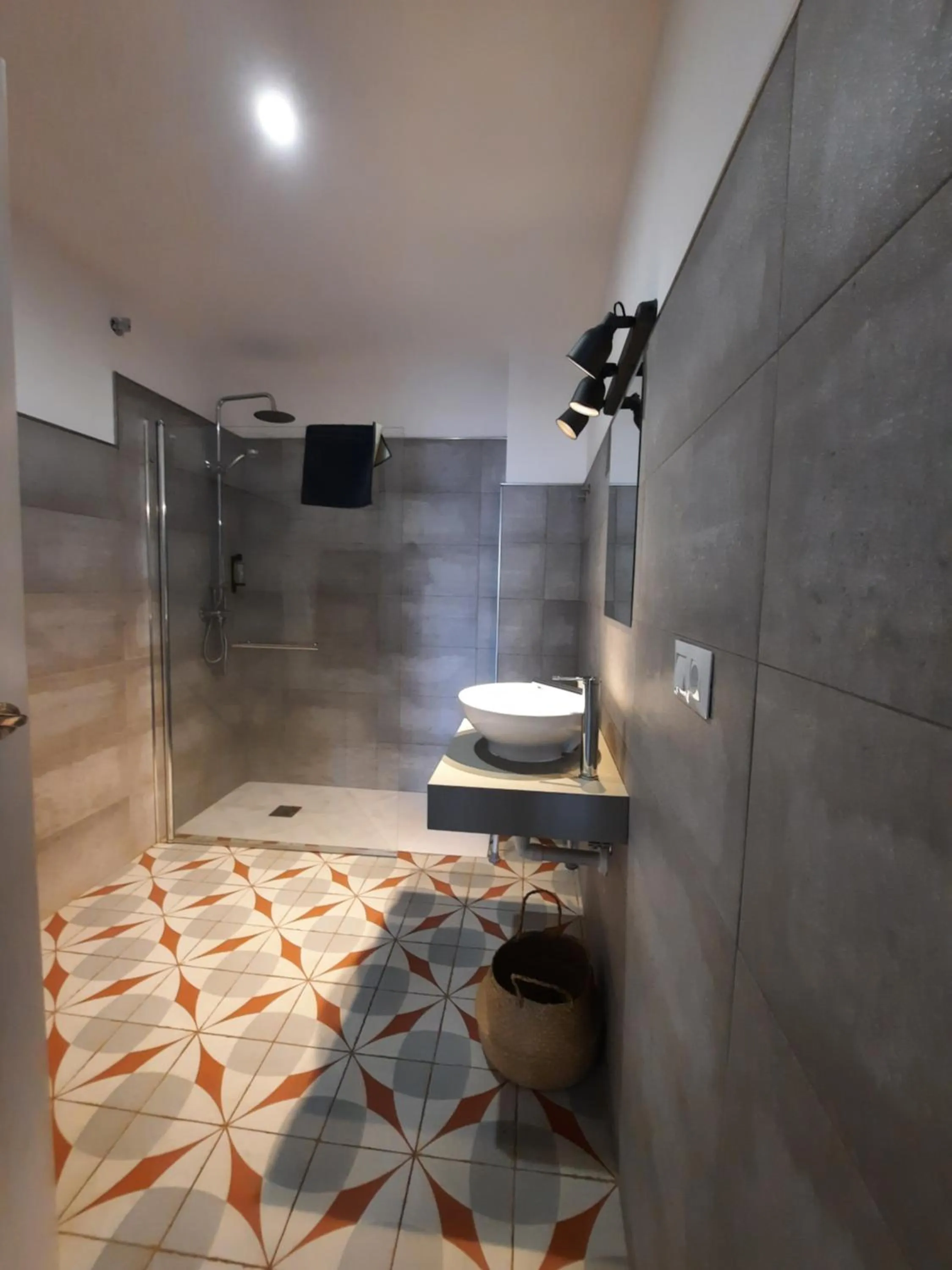 Shower in Apartamentos Avanel