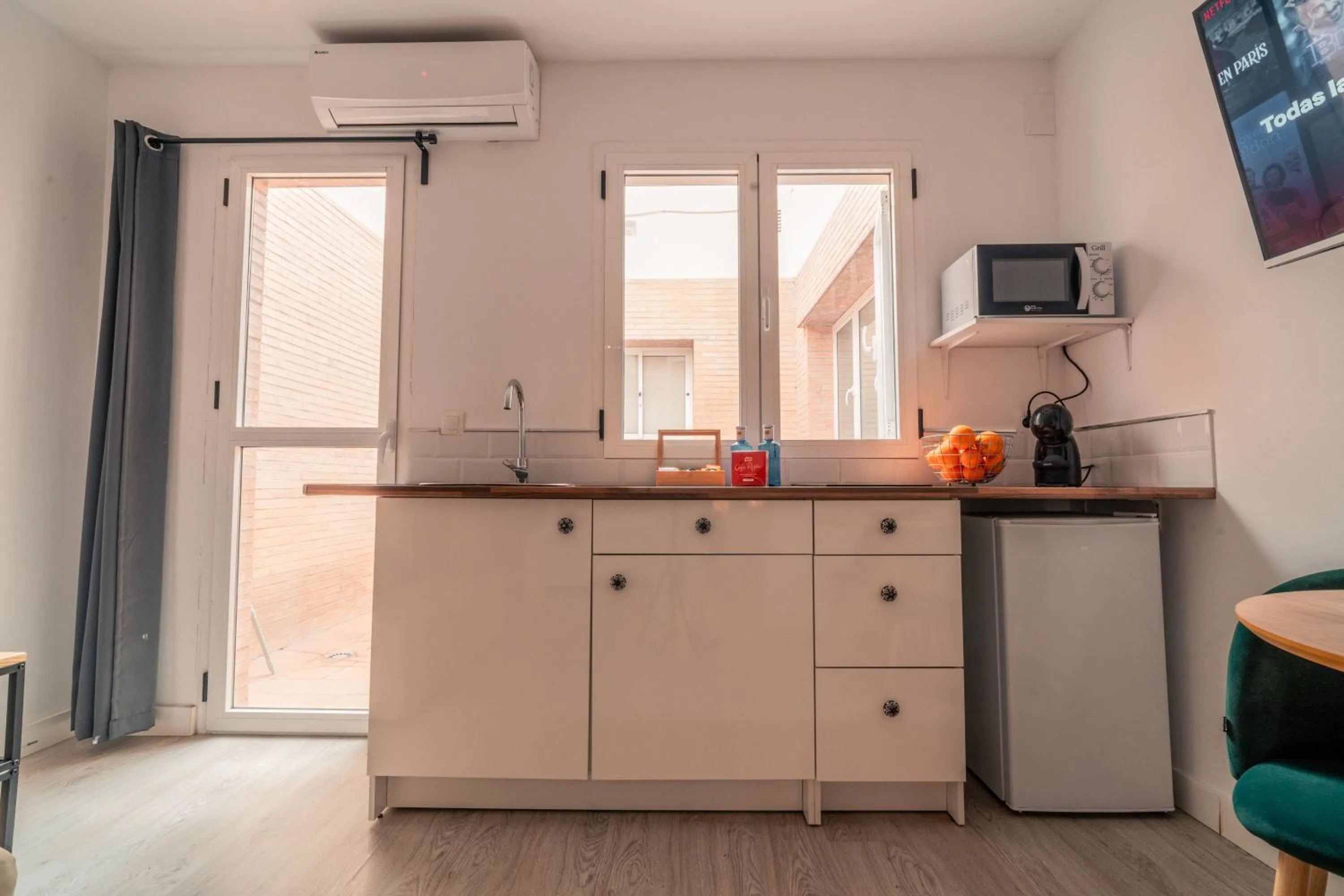 Kitchen or kitchenette in Apartamentos Avanel