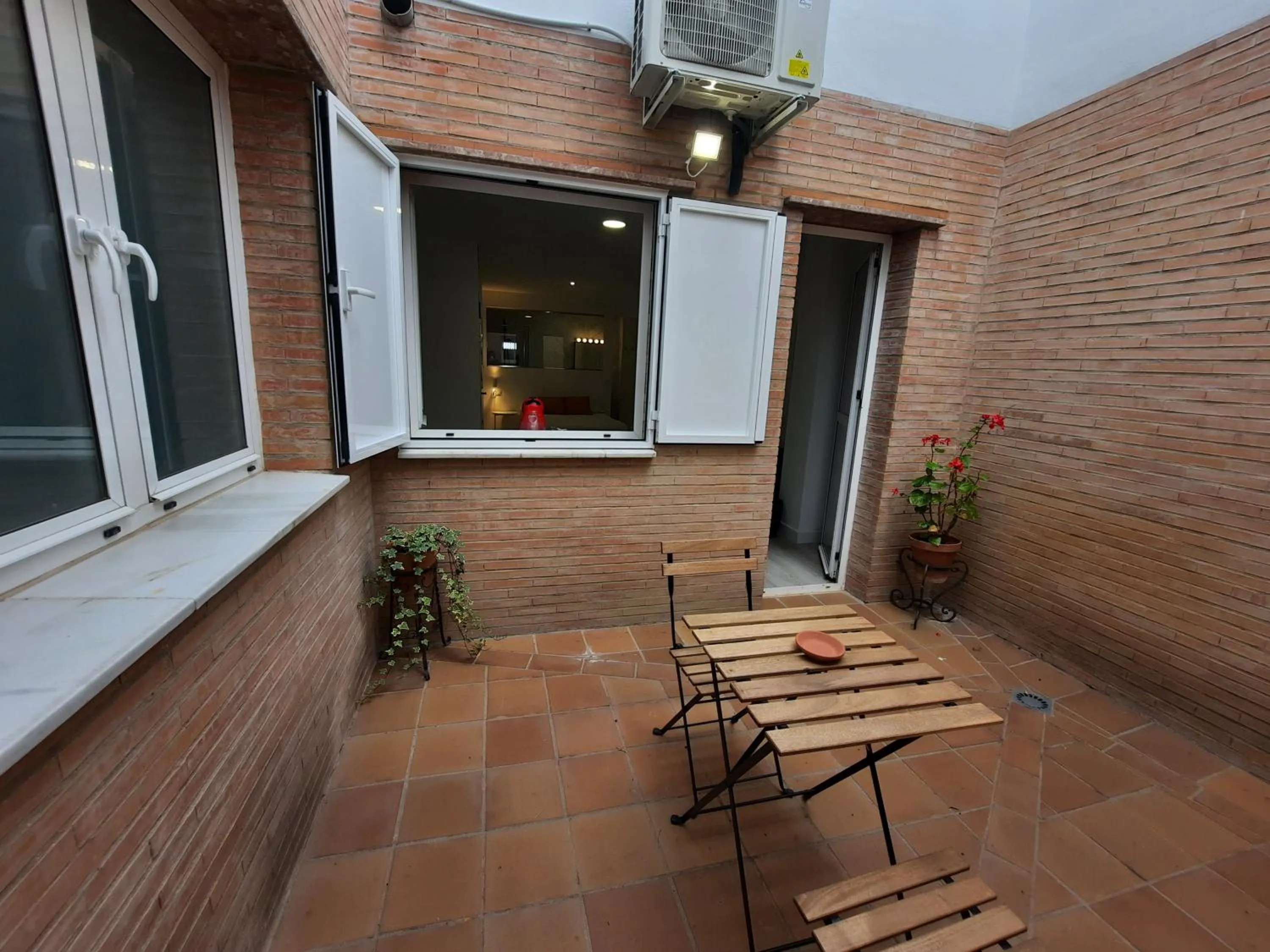 Patio in Apartamentos Avanel
