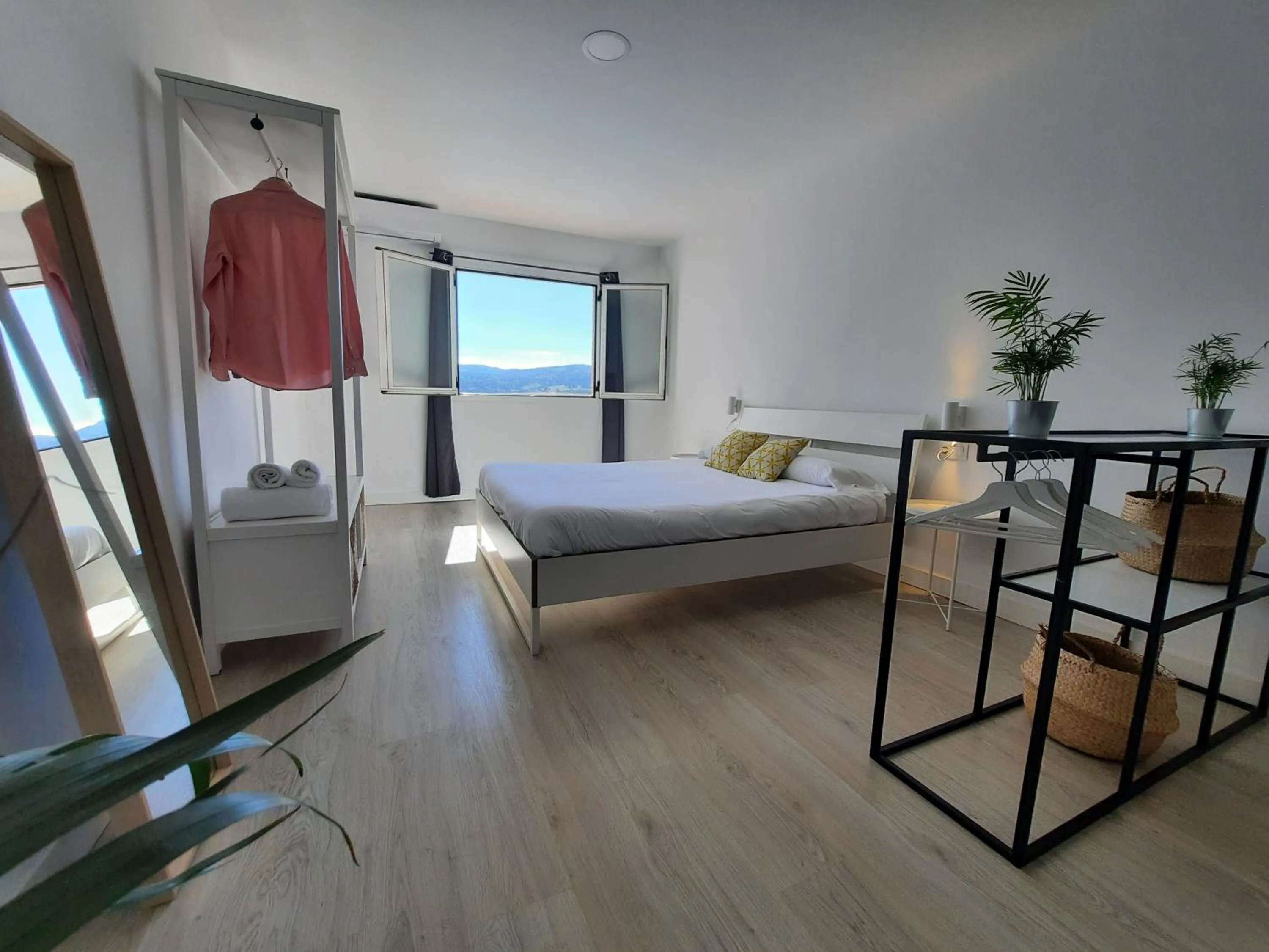 Bedroom, Bed in Apartamentos Avanel