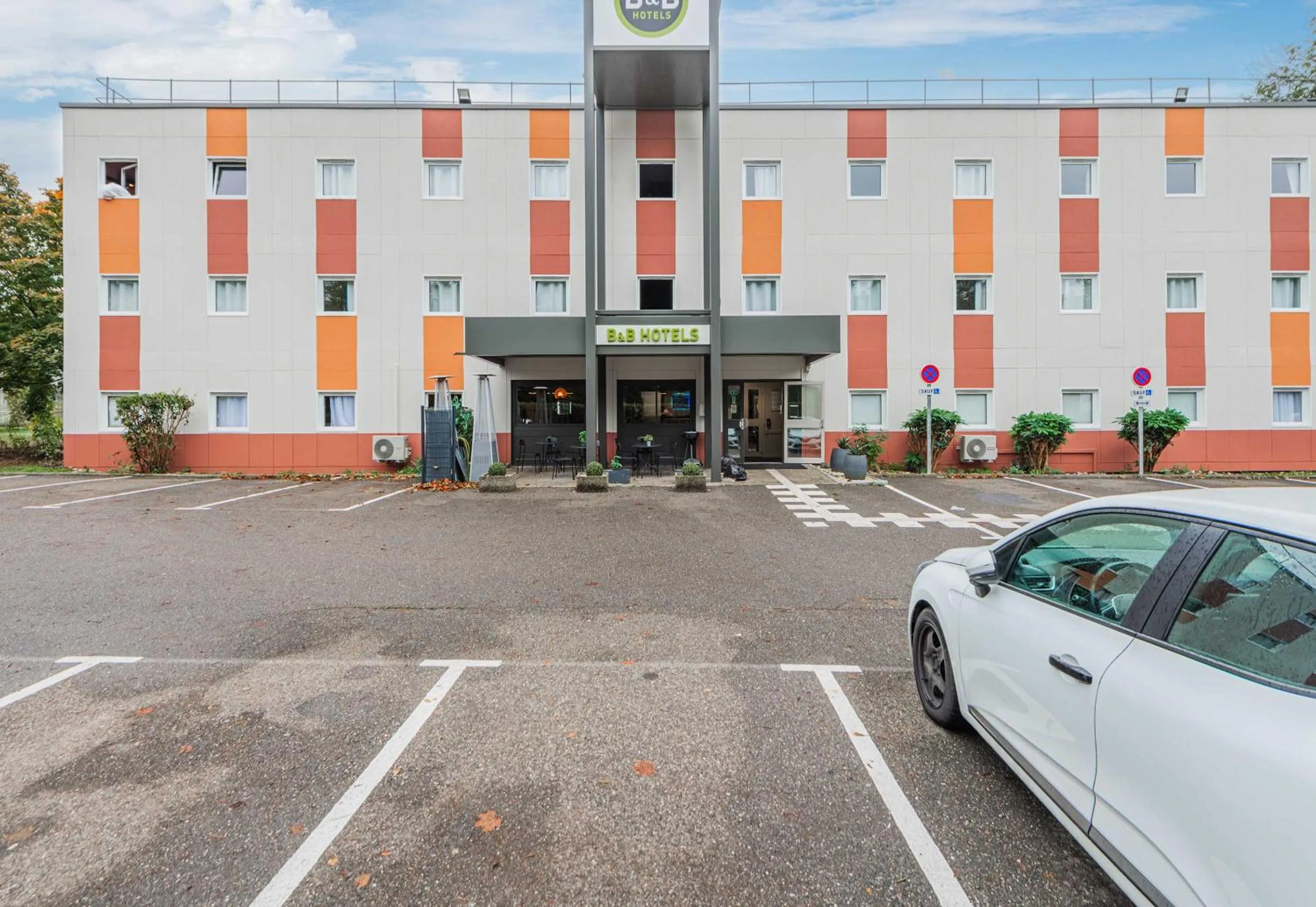 Property building in B&B HOTEL Mulhouse Dornach