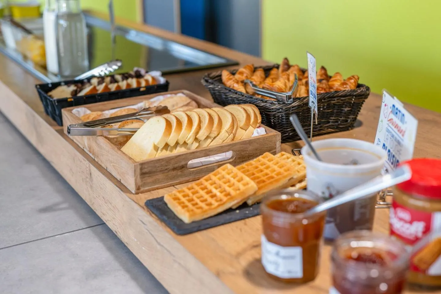 Food and drinks in hotelF1 Brest Sud Plougastel