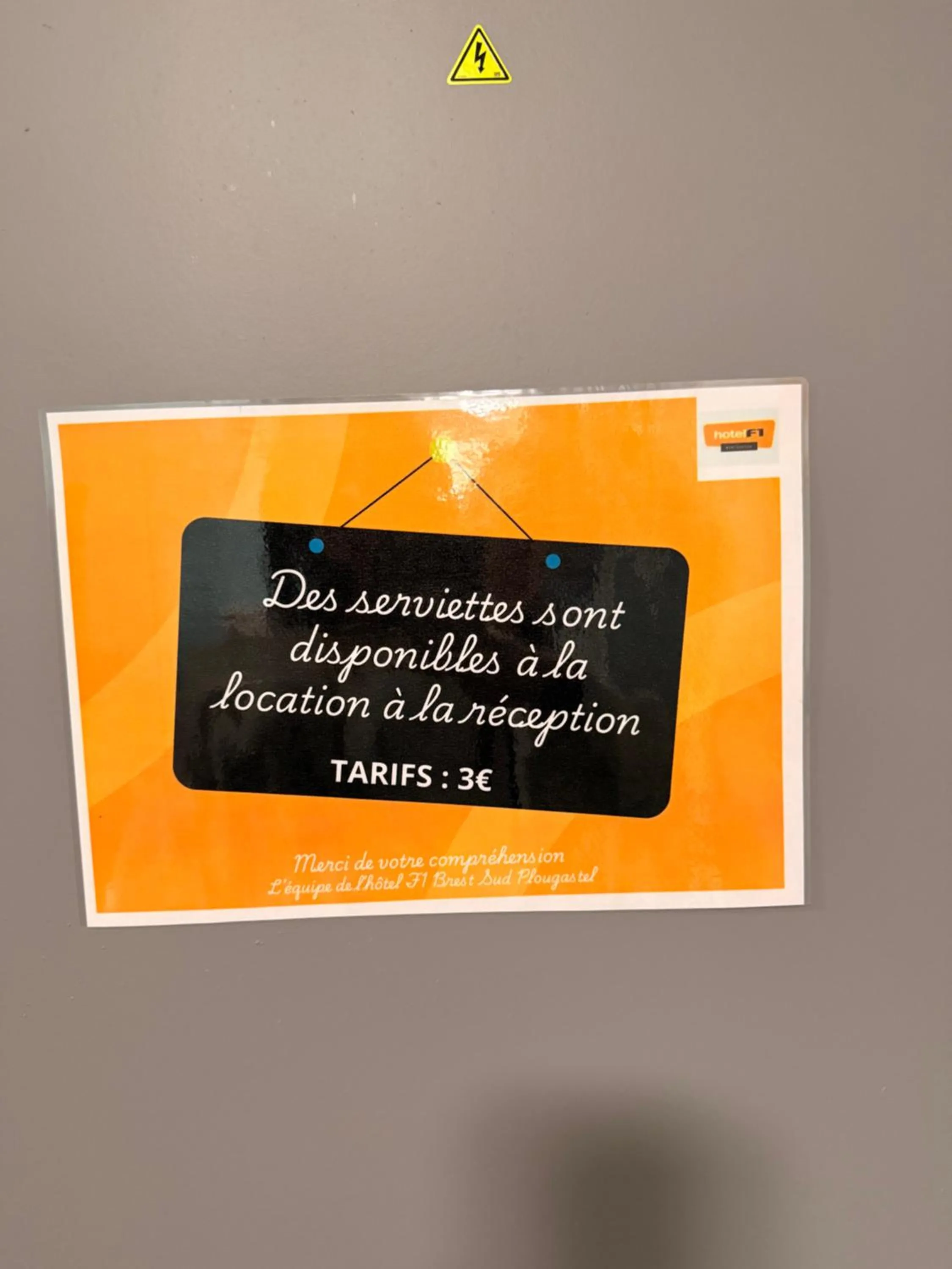 Property logo or sign in hotelF1 Brest Sud Plougastel