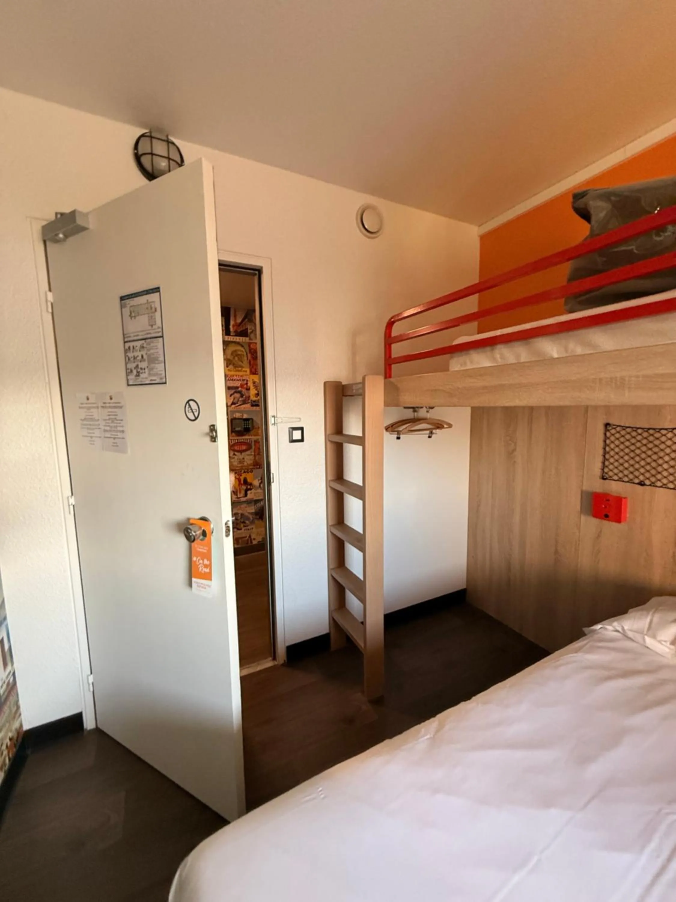 Bed in hotelF1 Brest Sud Plougastel