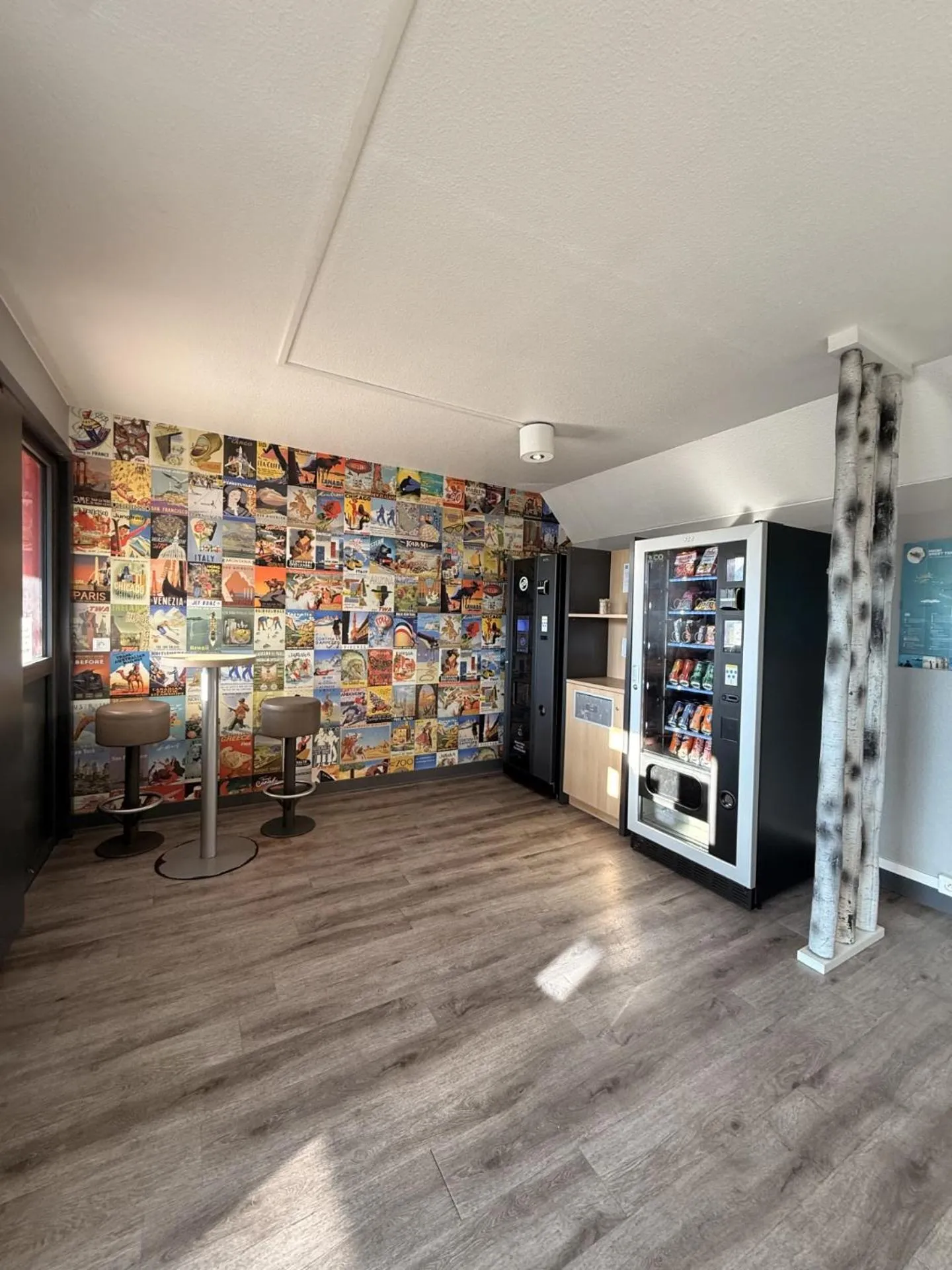 vending machine in hotelF1 Brest Sud Plougastel