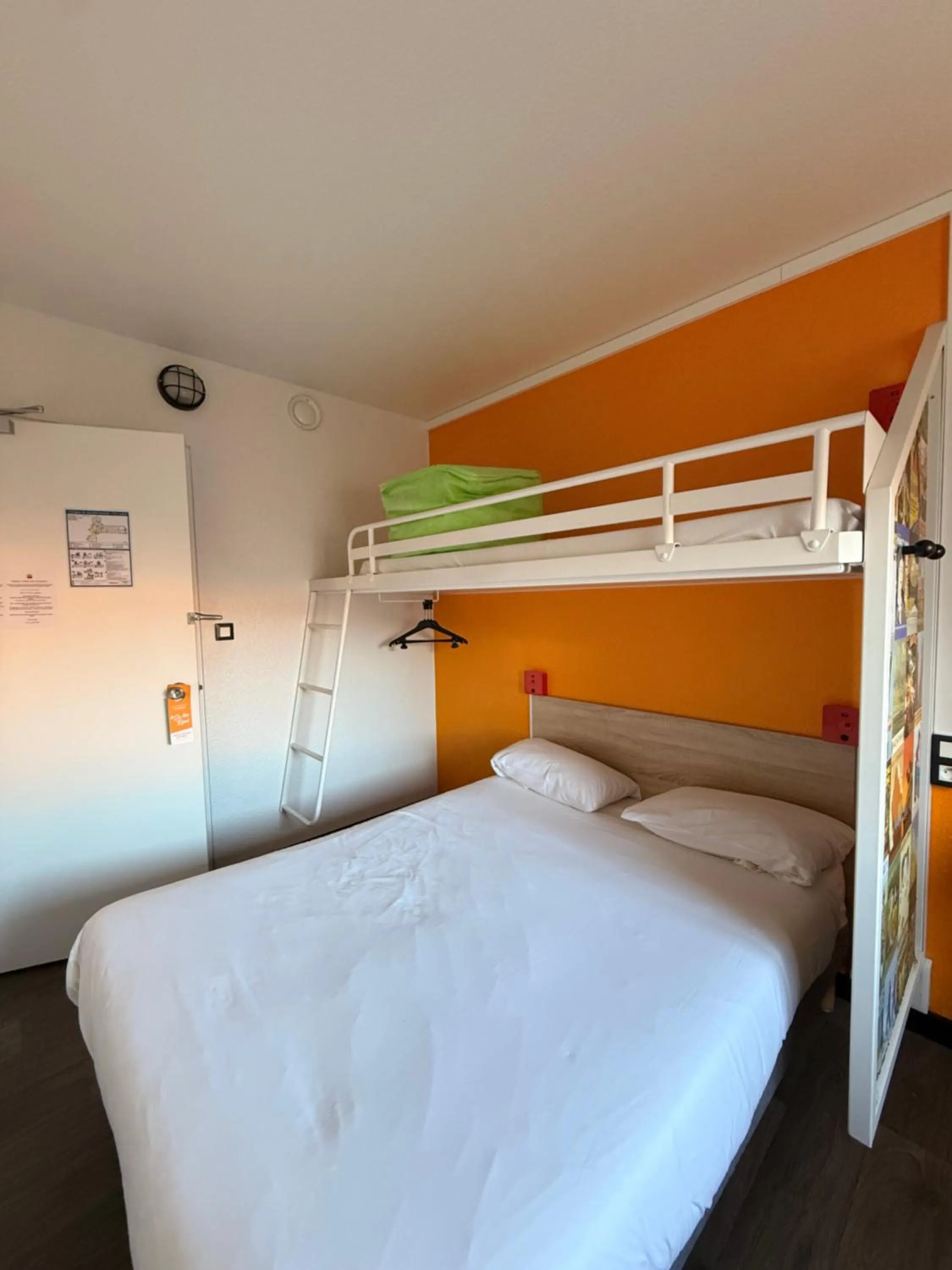 Bed in hotelF1 Brest Sud Plougastel