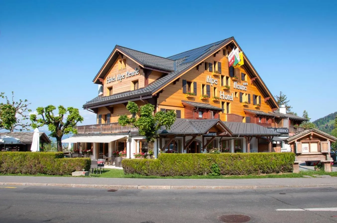 Property building in Alpe Fleurie Hôtel & Restaurant