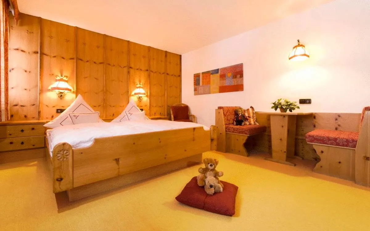 Seating area, Bed in Landhotel Binderhäusl Garni