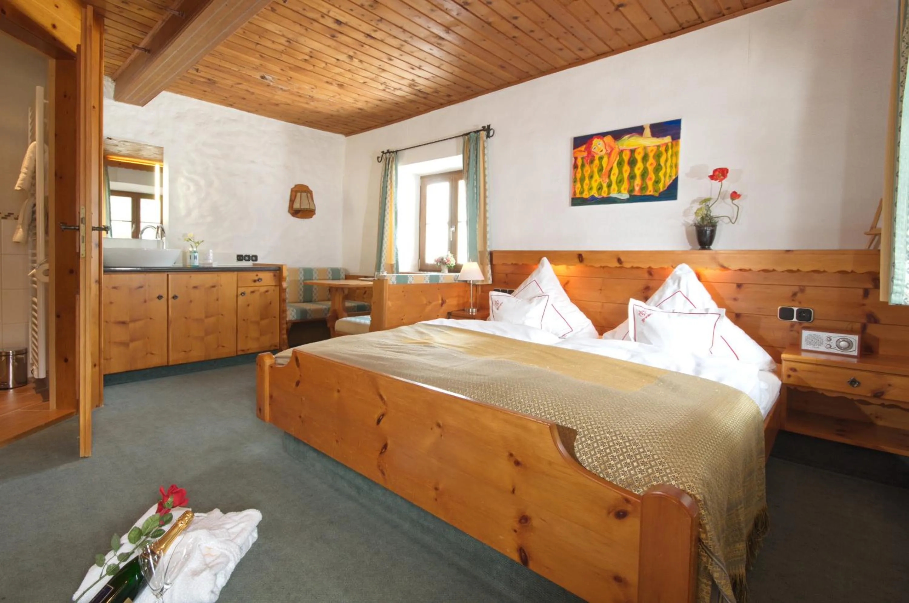 Bed in Landhotel Binderhäusl Garni