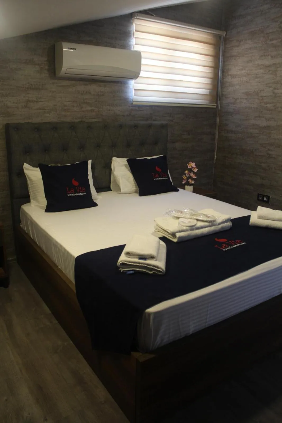 Bed in La Vie Suite Hotel