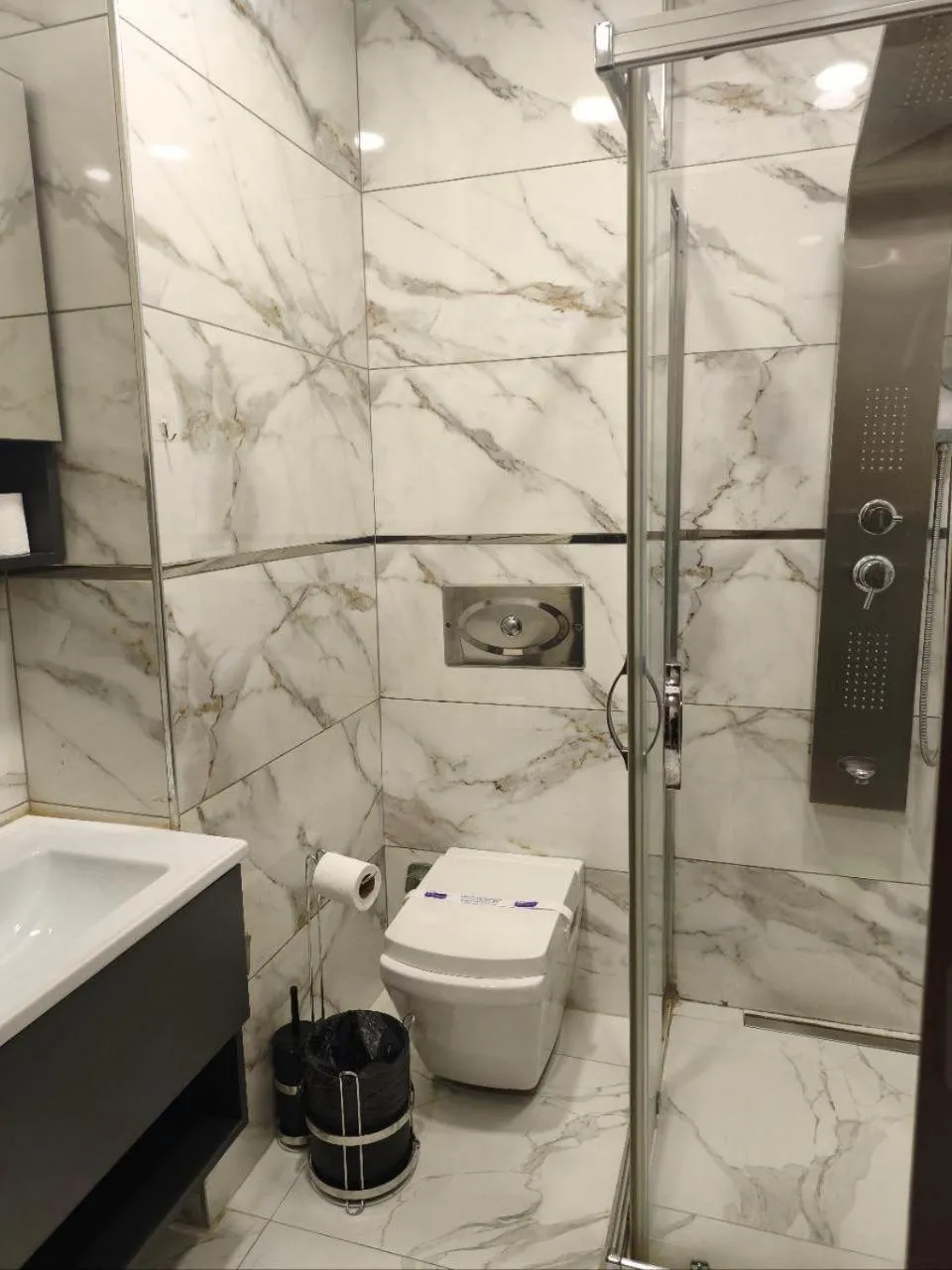 La Vie Suite Hotel
