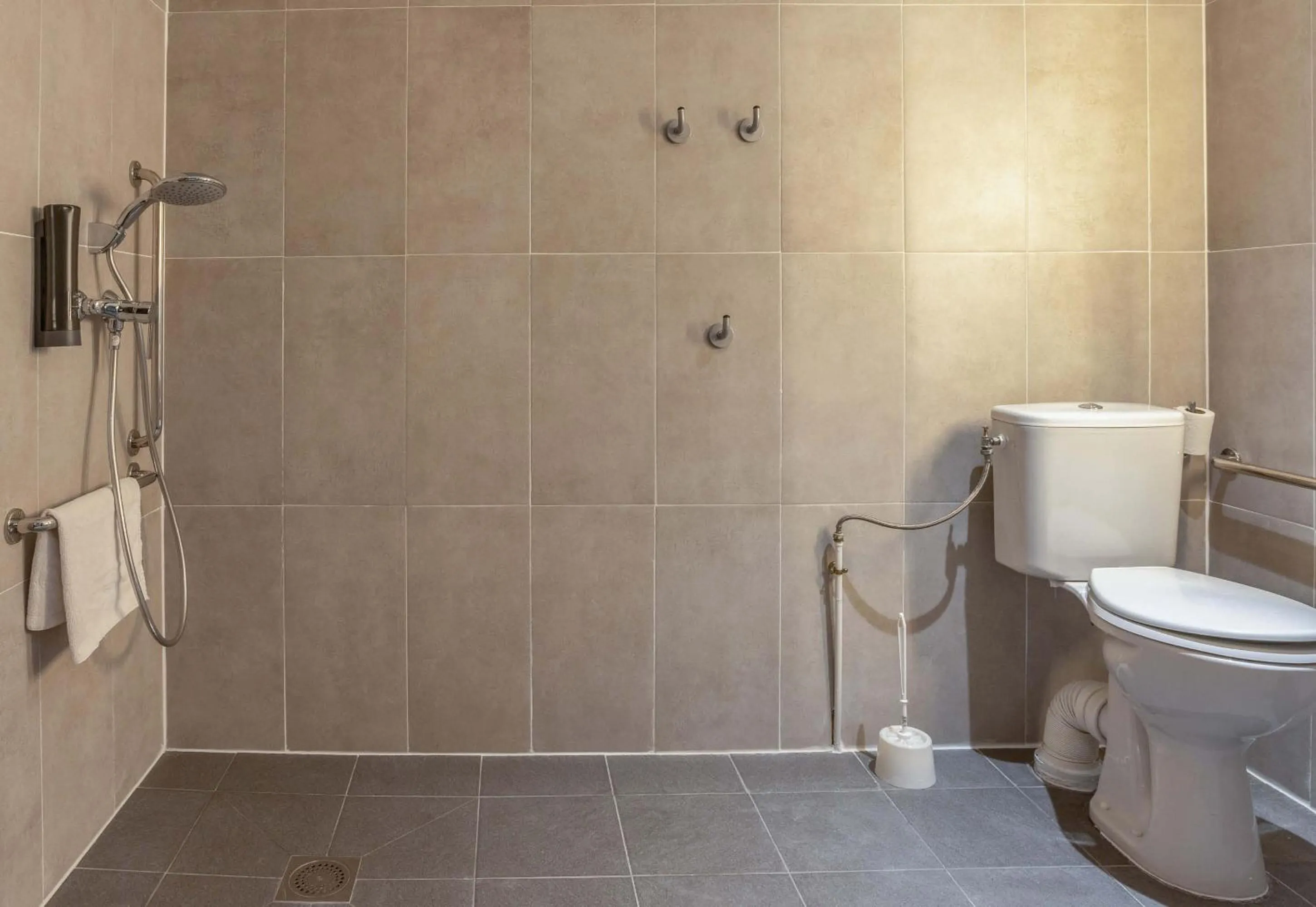 Bathroom in B&B HOTEL SCHILTIGHEIM Nord