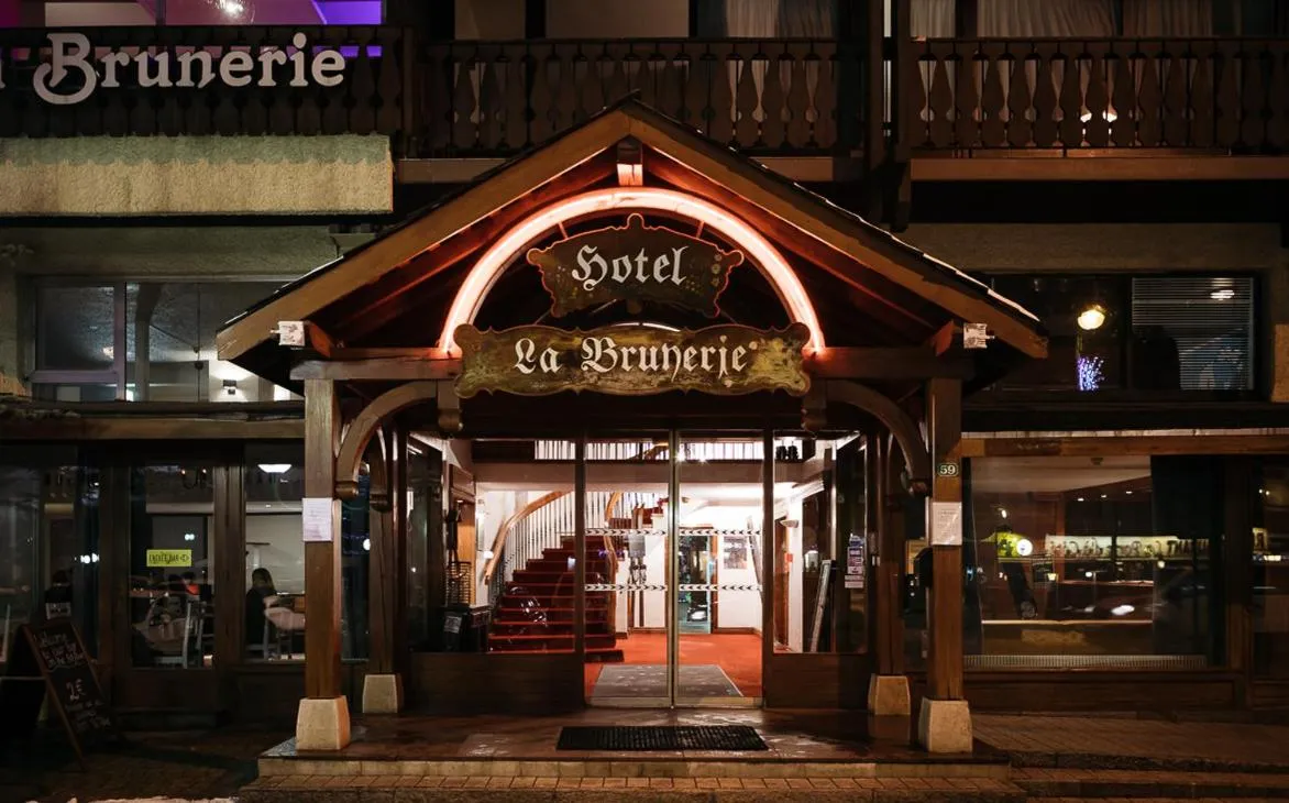 Property building in Hotel la Brunerie