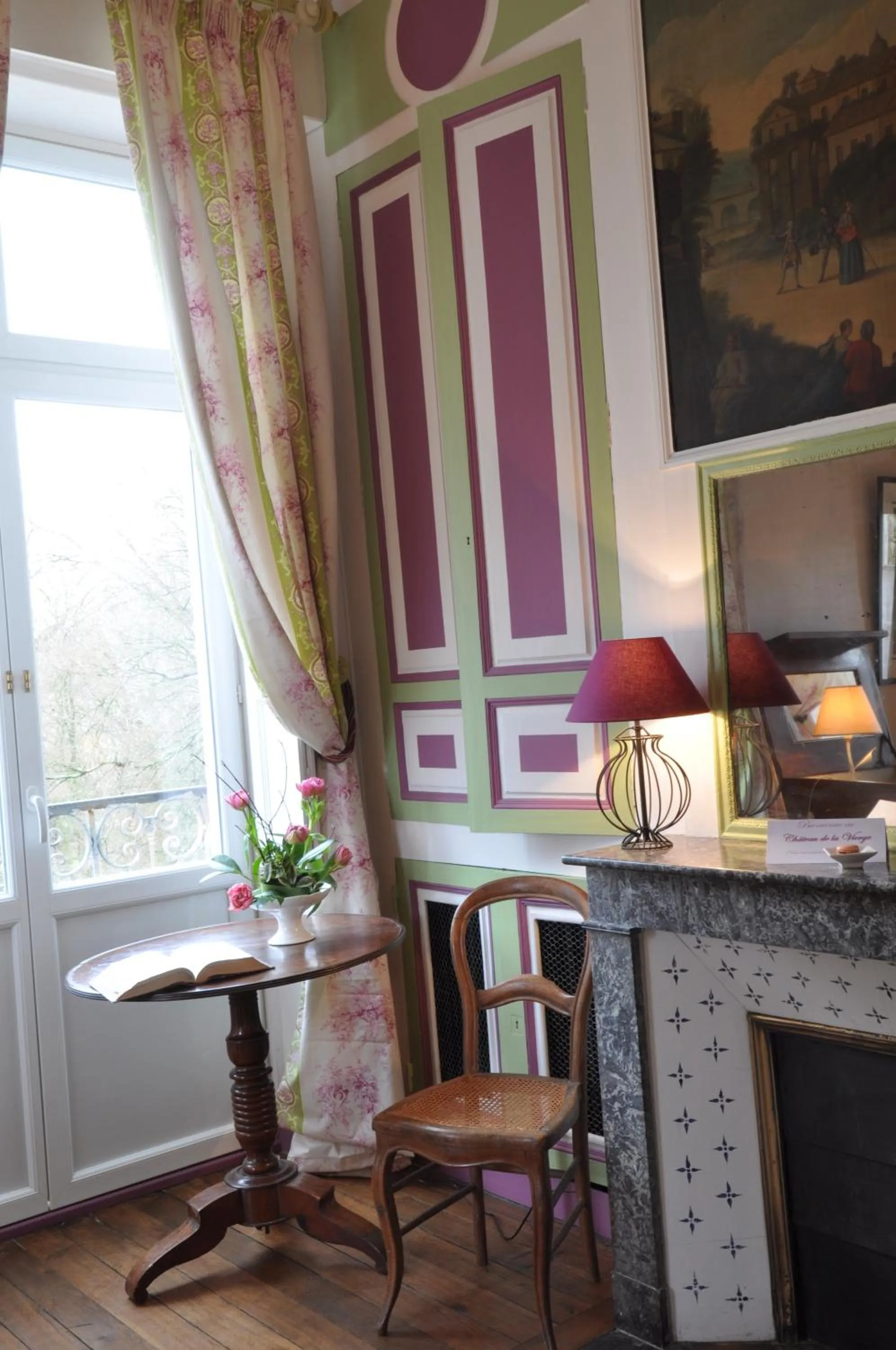Bedroom in Le Chateau De La Vierge