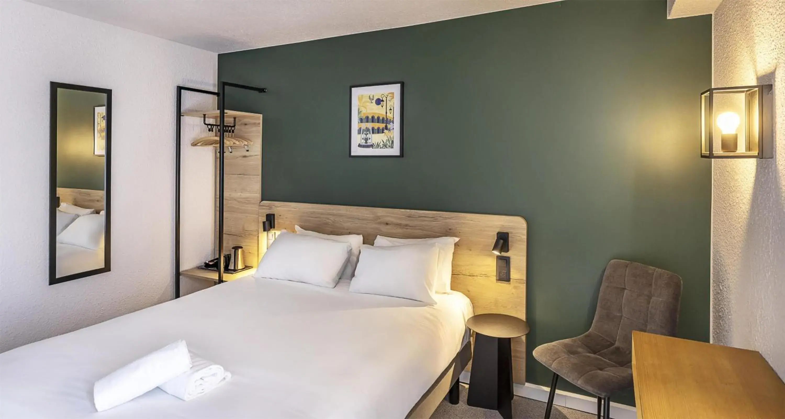 View (from property/room), Bed in Sure Hotel by Best Western Nimes Est View (from property/room), Bed in Sure Hotel by Best Western Nimes Est