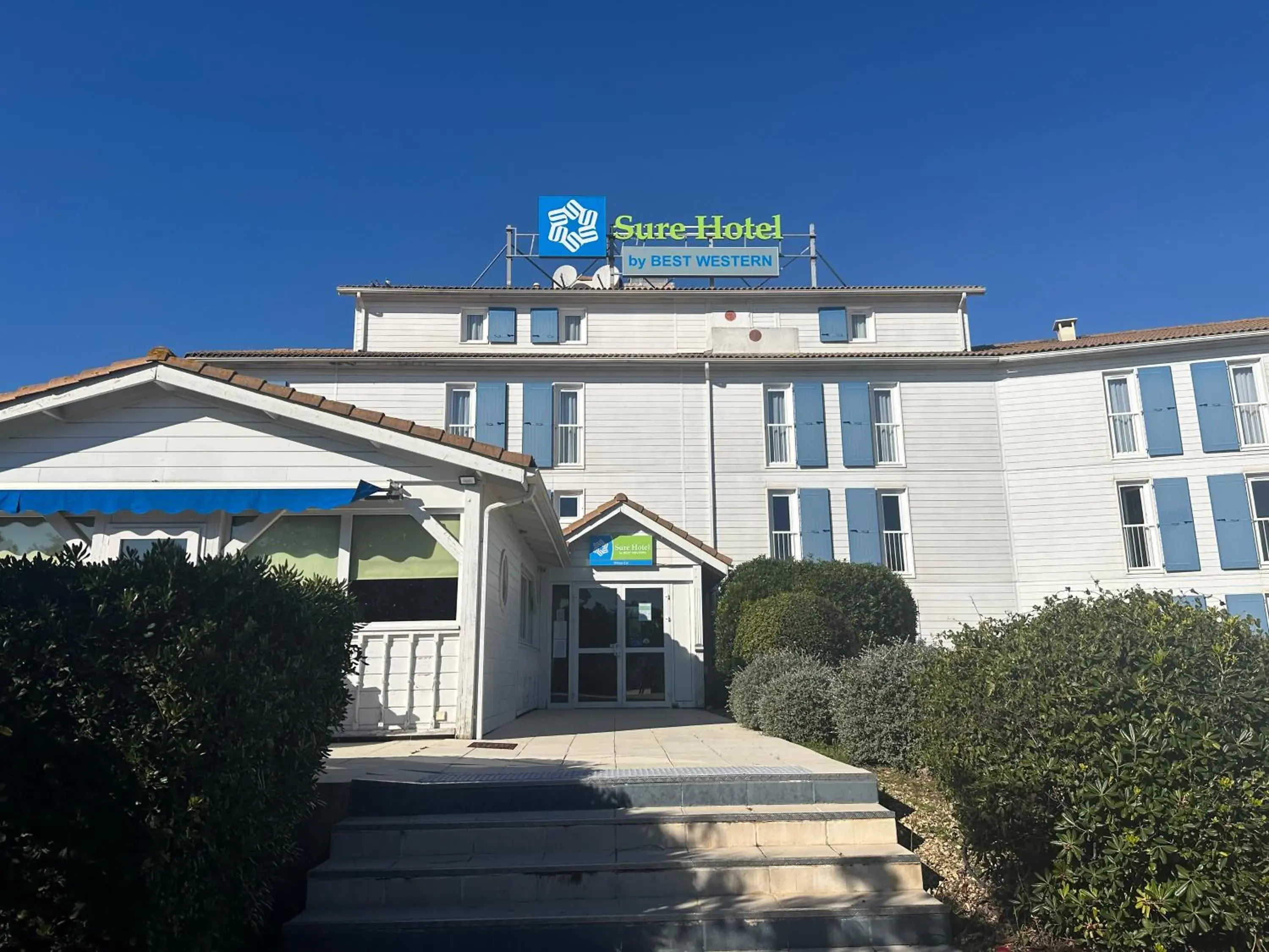 Property building in Sure Hotel by Best Western Nimes Est Property building in Sure Hotel by Best Western Nimes Est