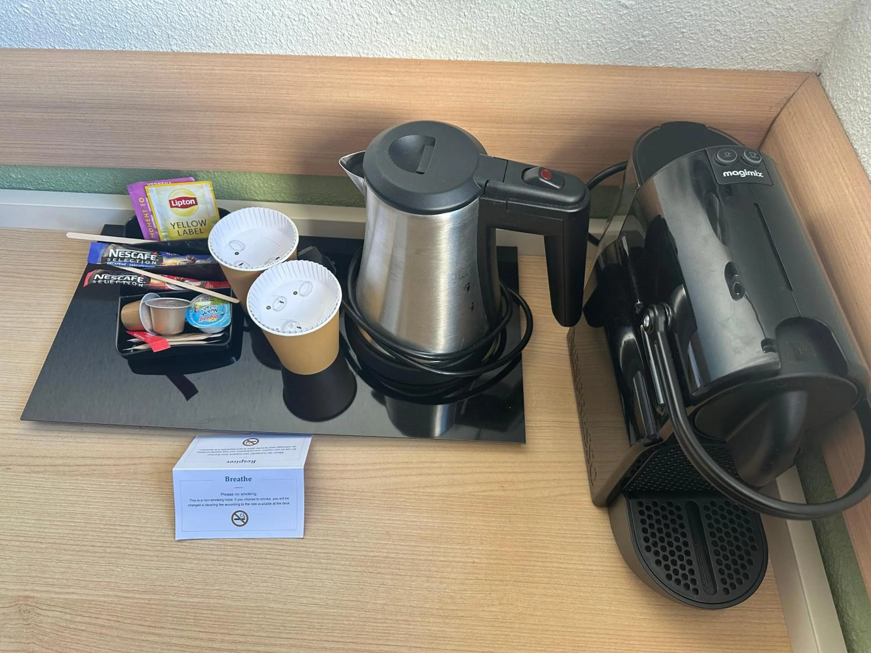 Coffee/tea facilities in ibis budget Nimes Marguerittes - A9