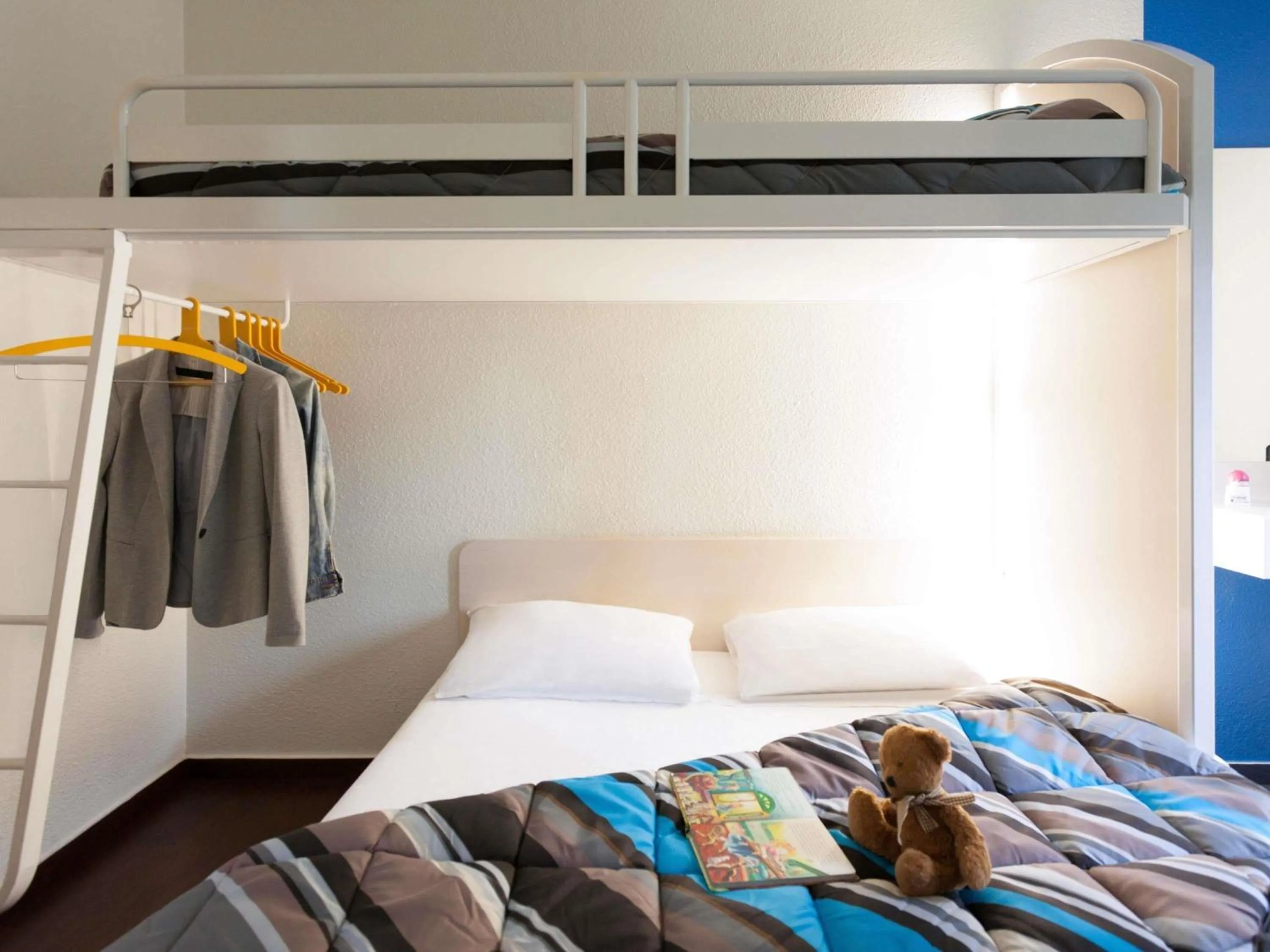 Bedroom, Bed in hotelF1 Nancy Nord Bouxieres