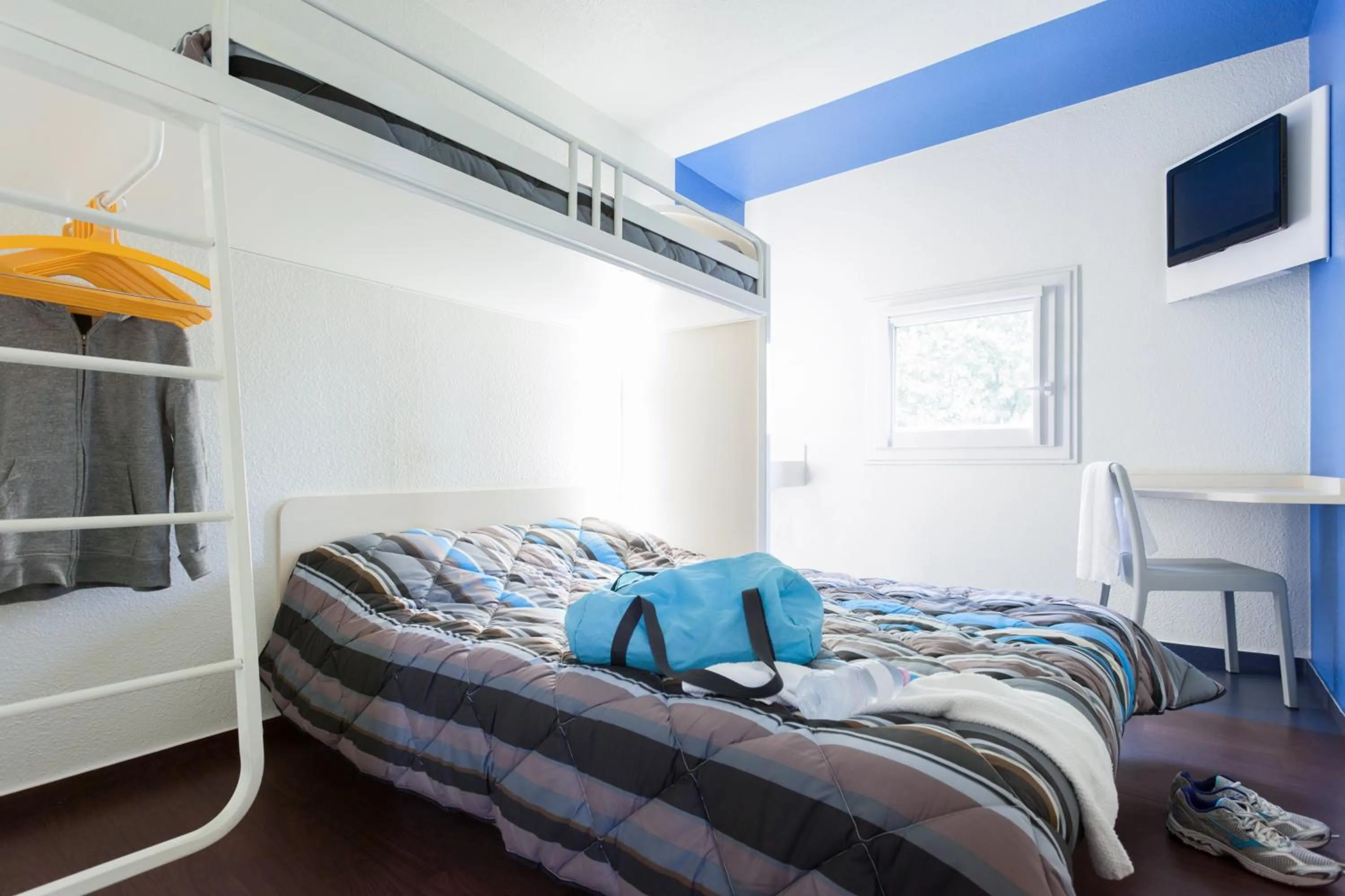 Photo of the whole room, Bed in hotelF1 Nancy Nord Bouxieres