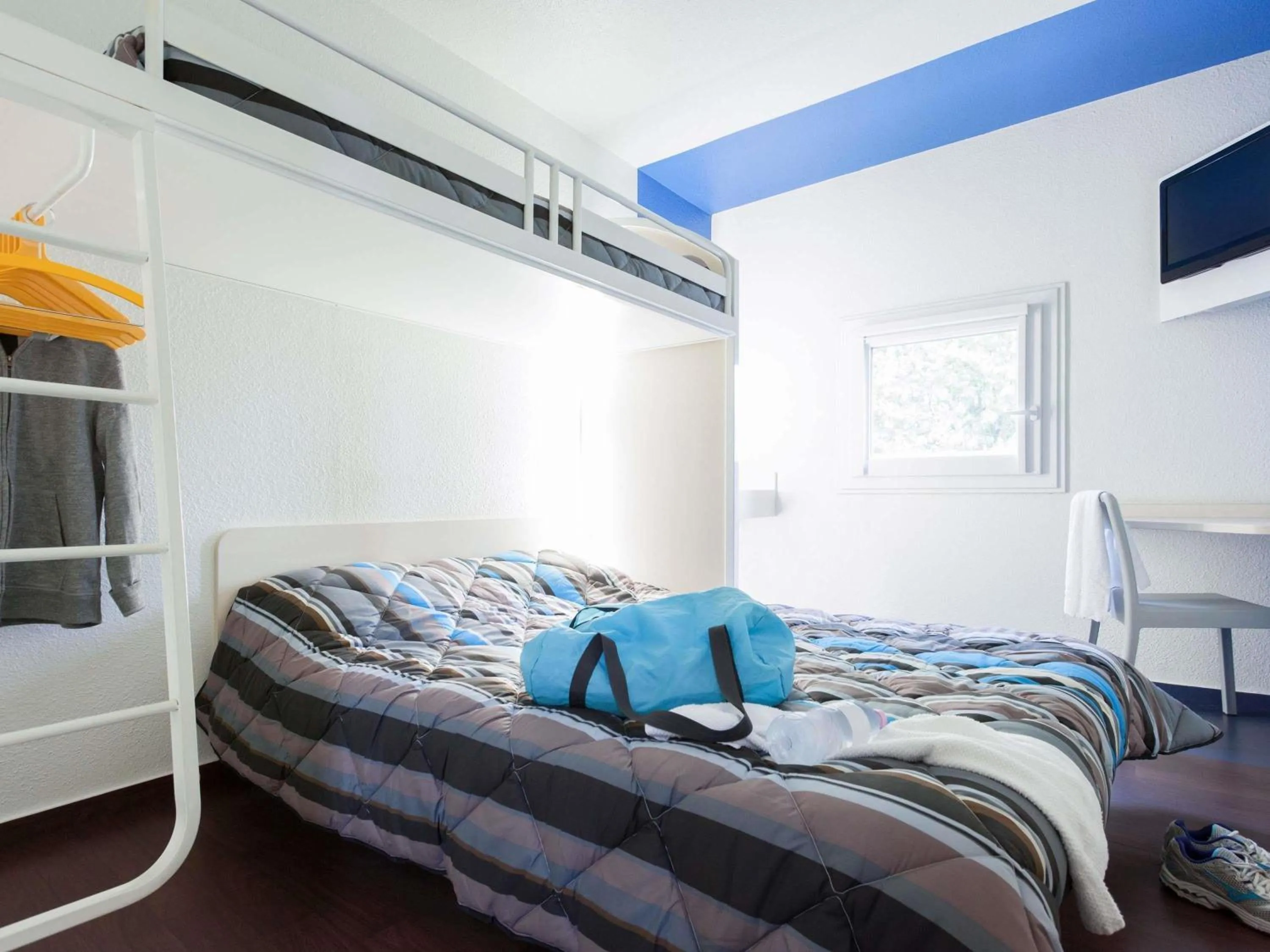 Bedroom, Bed in hotelF1 Nancy Nord Bouxieres