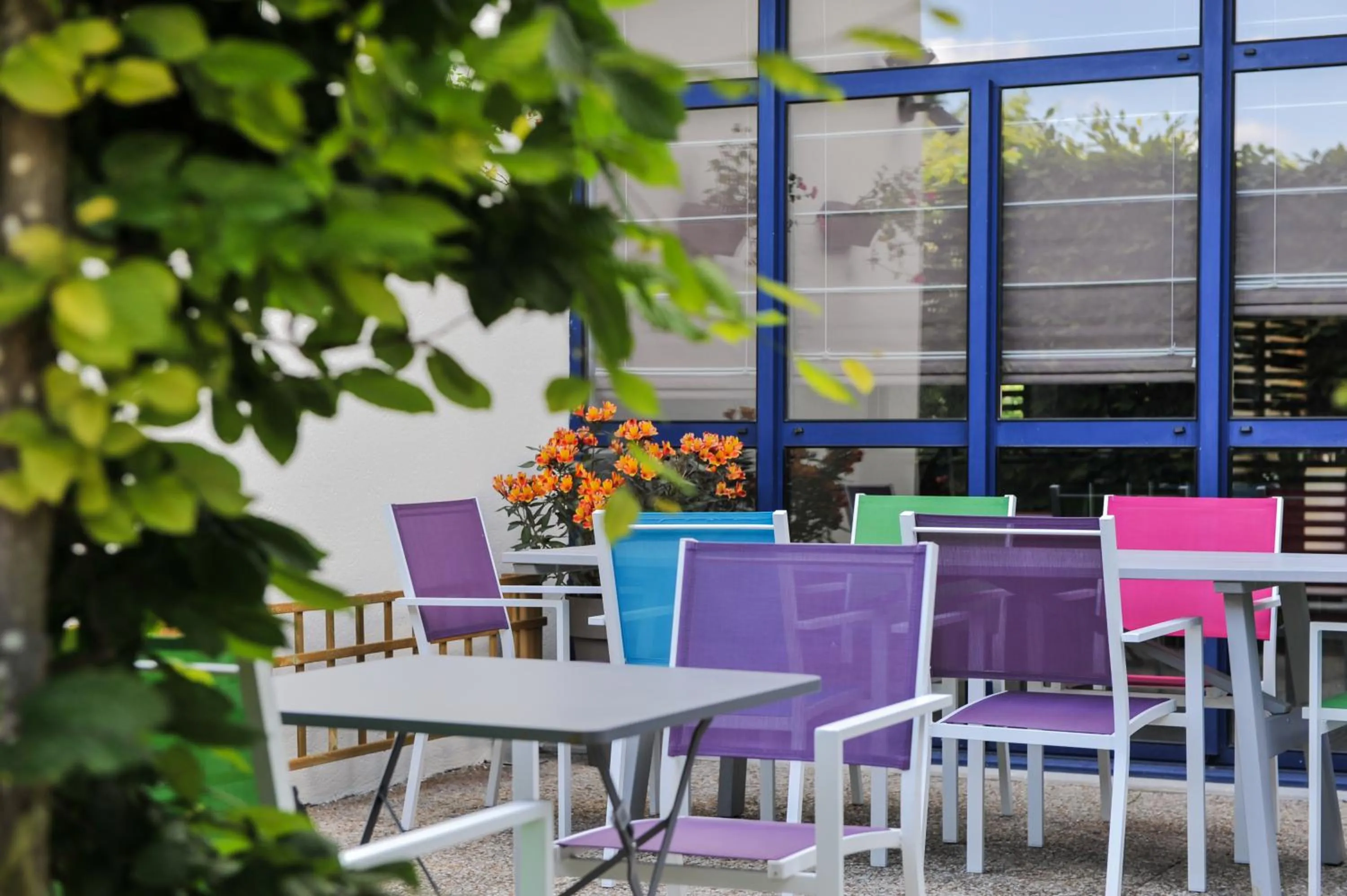 Patio in ibis budget Marne la Vallée Pontault Combault
