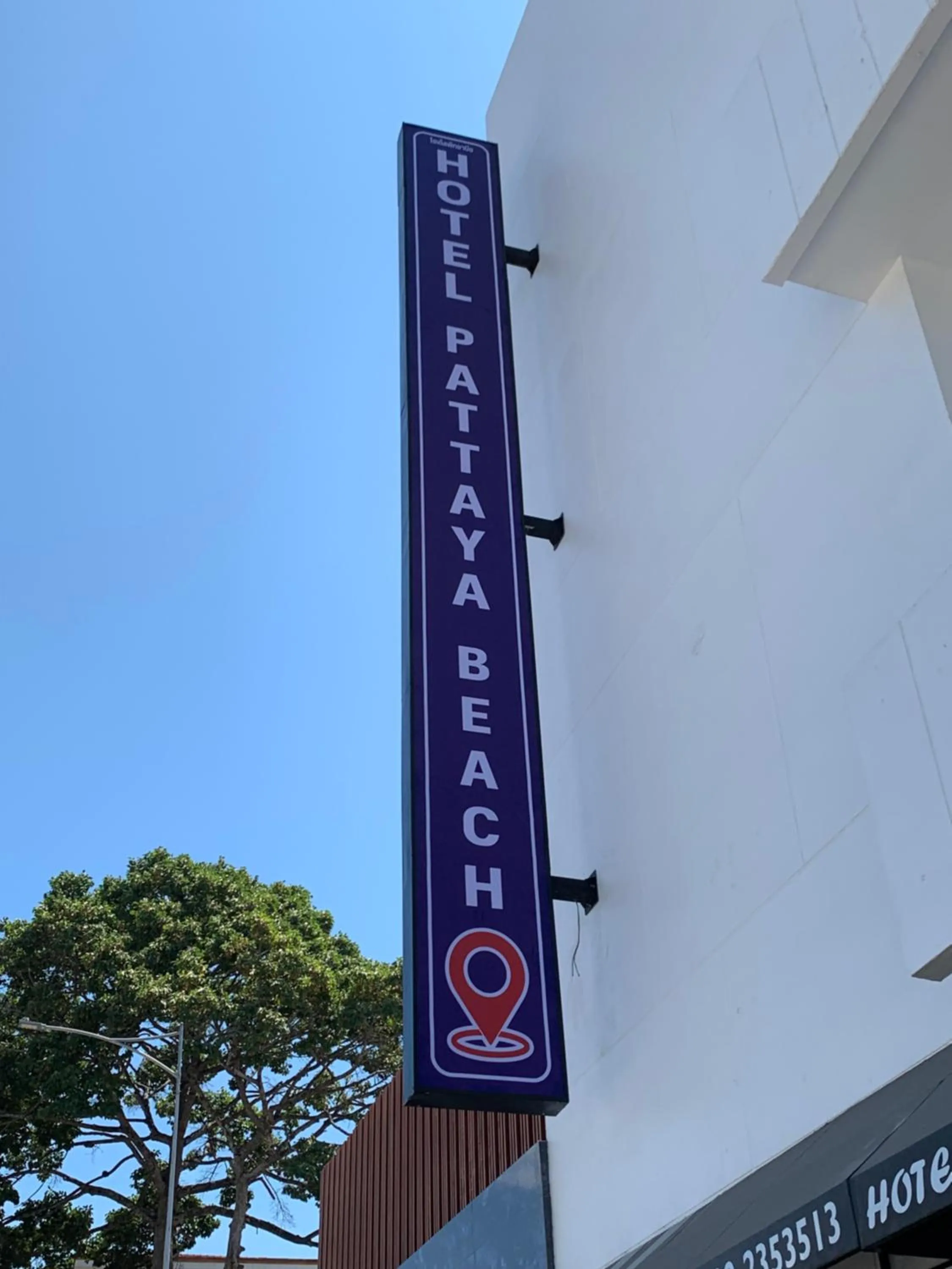 Facade/entrance in Hotel Pattaya Beach