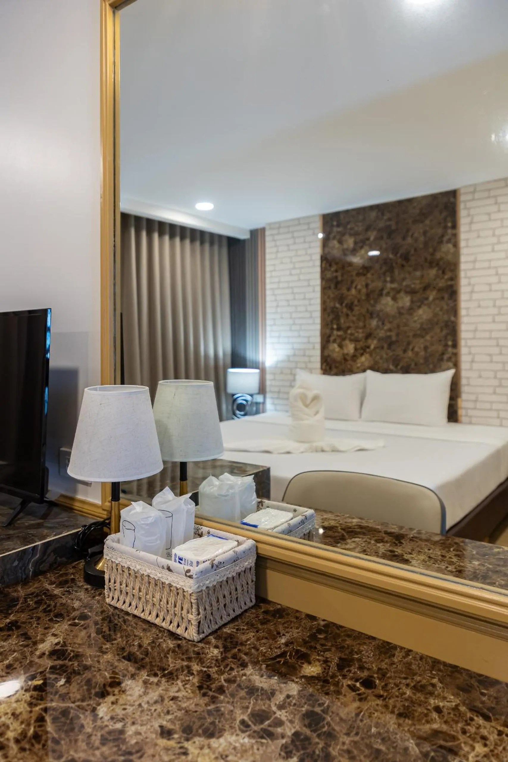 Bed in Hotel Pattaya Beach