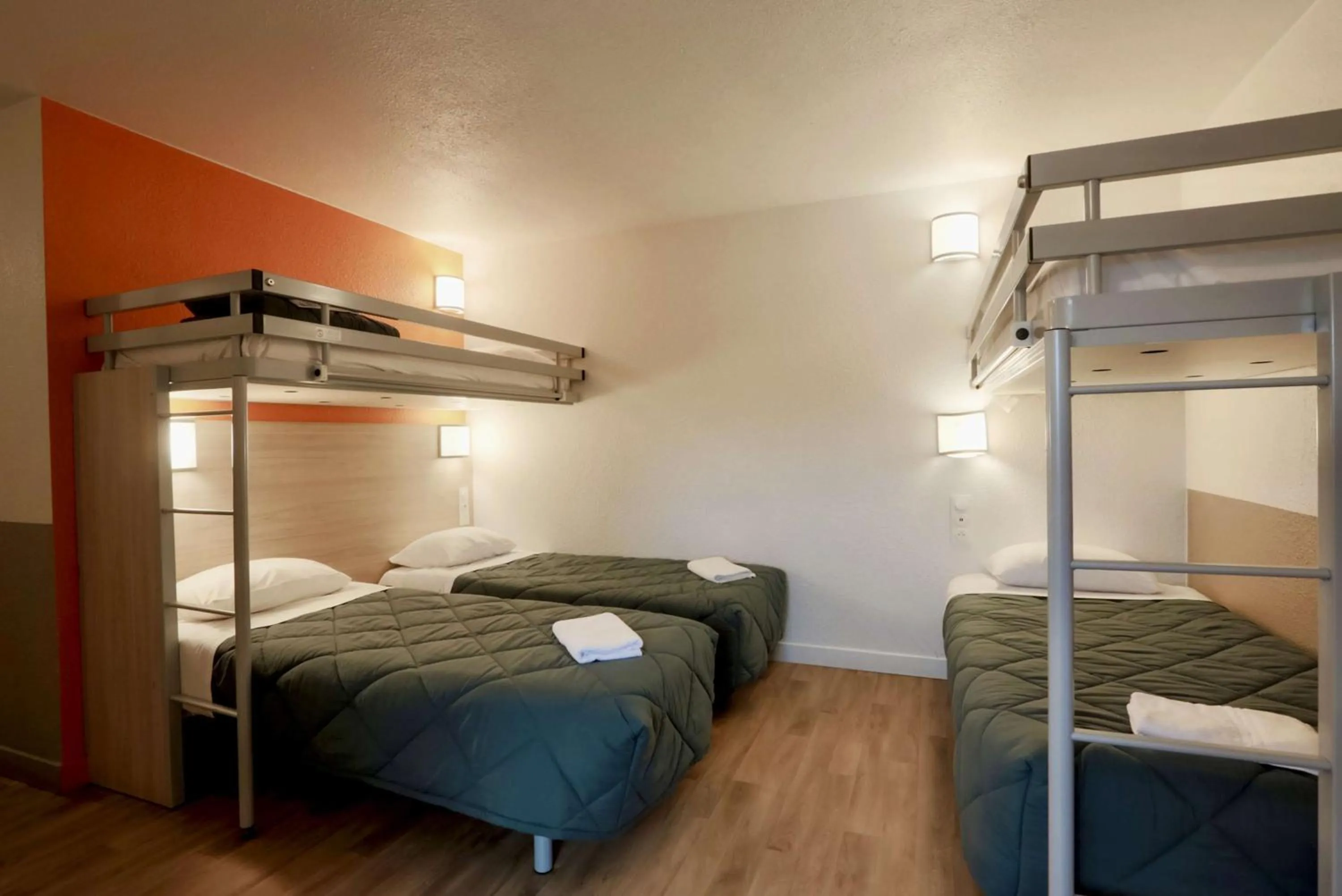 Bedroom, Bed in Première Classe Plaisir Gatines