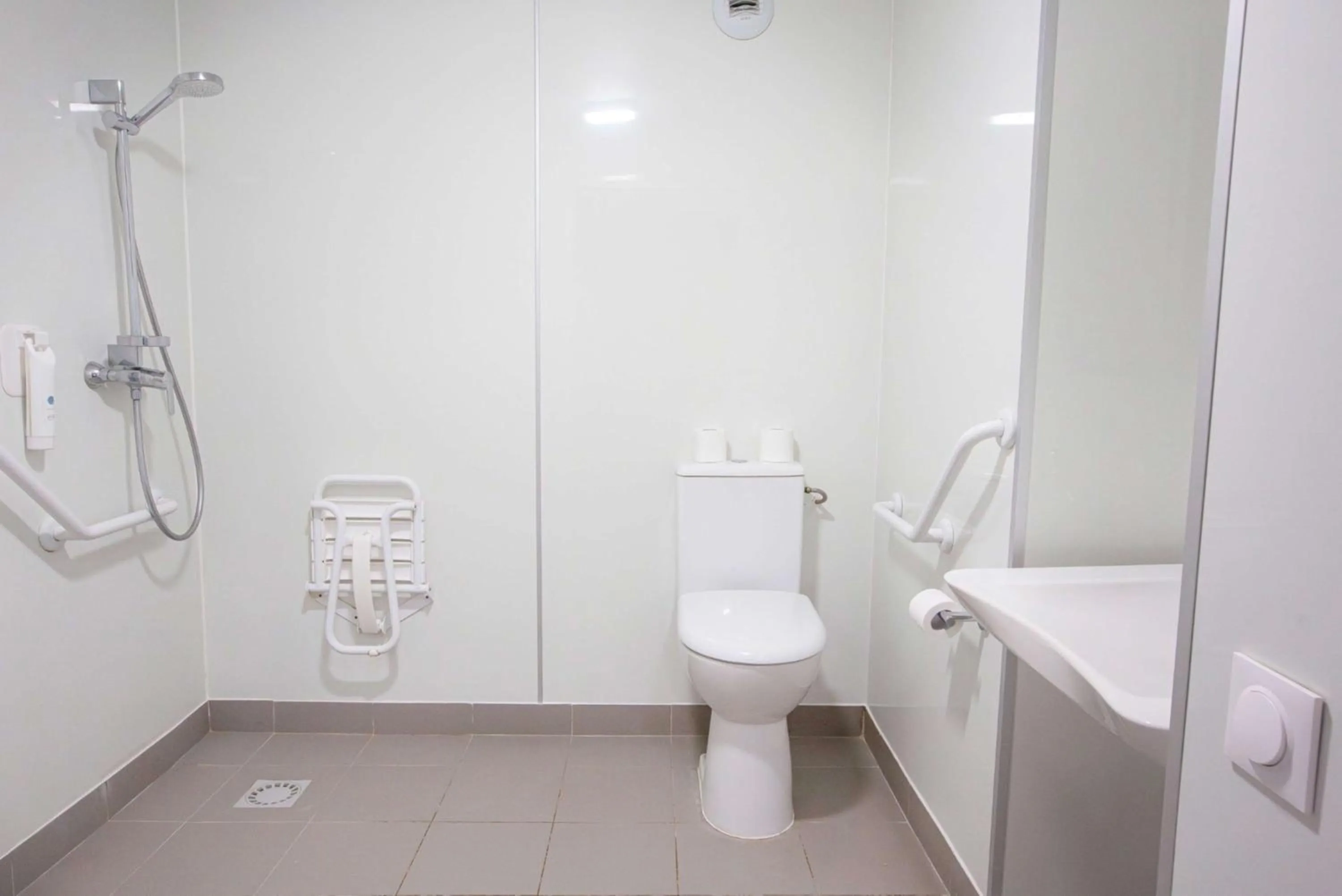 Bedroom in Première Classe Plaisir Gatines