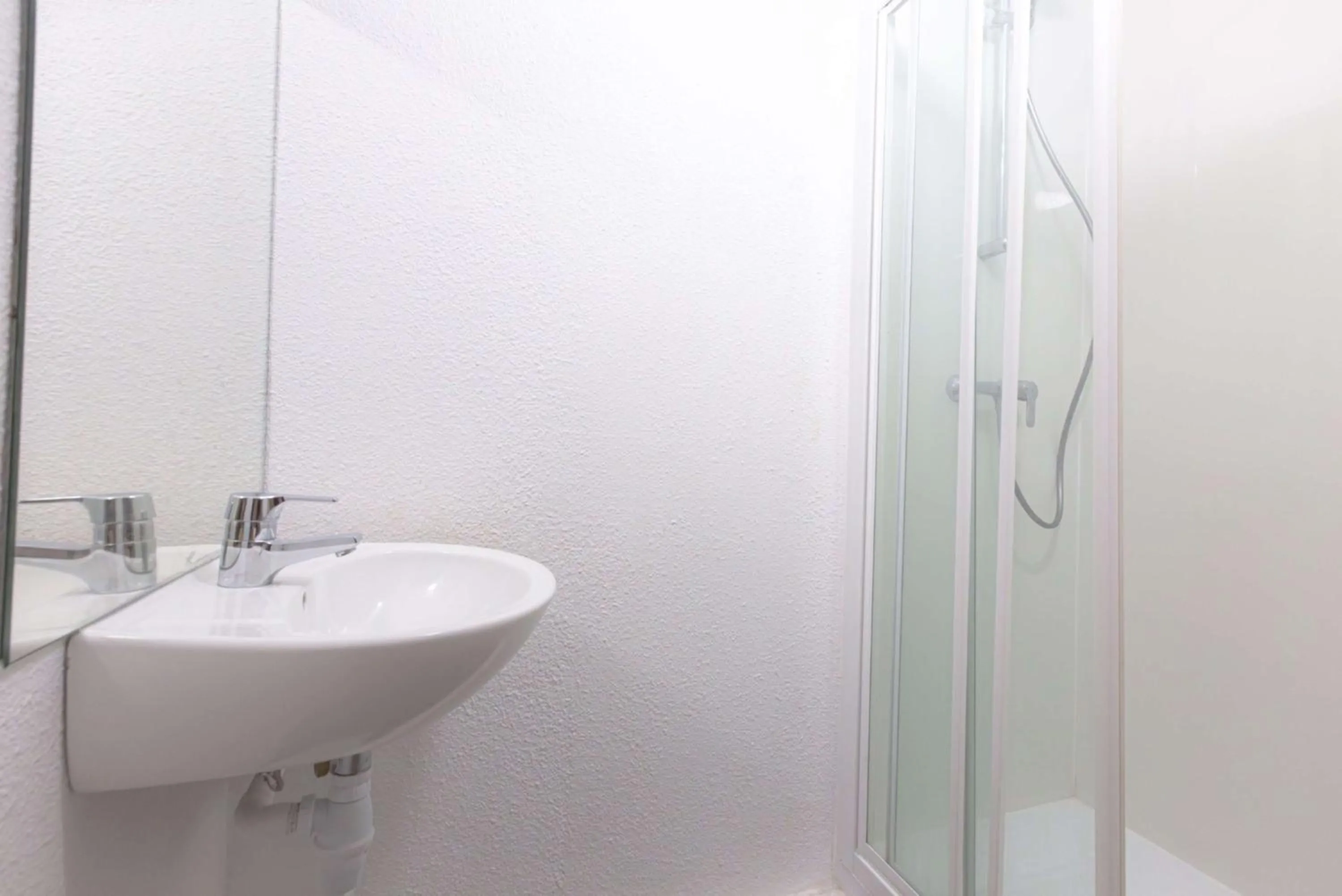 Bathroom in Première Classe Plaisir Gatines