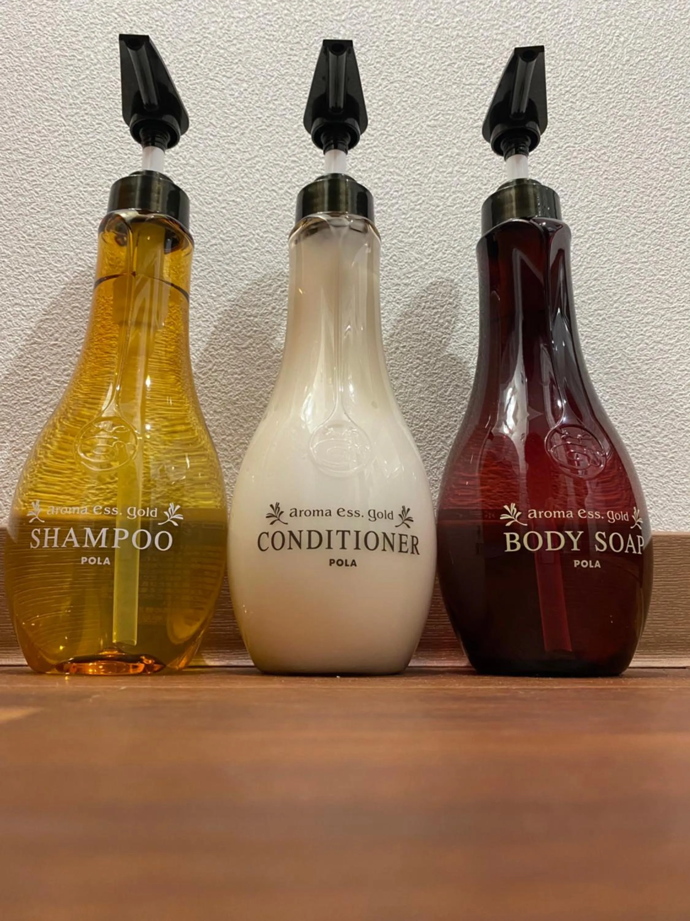 Text overlay in HOTEL Ishigakijima 2020