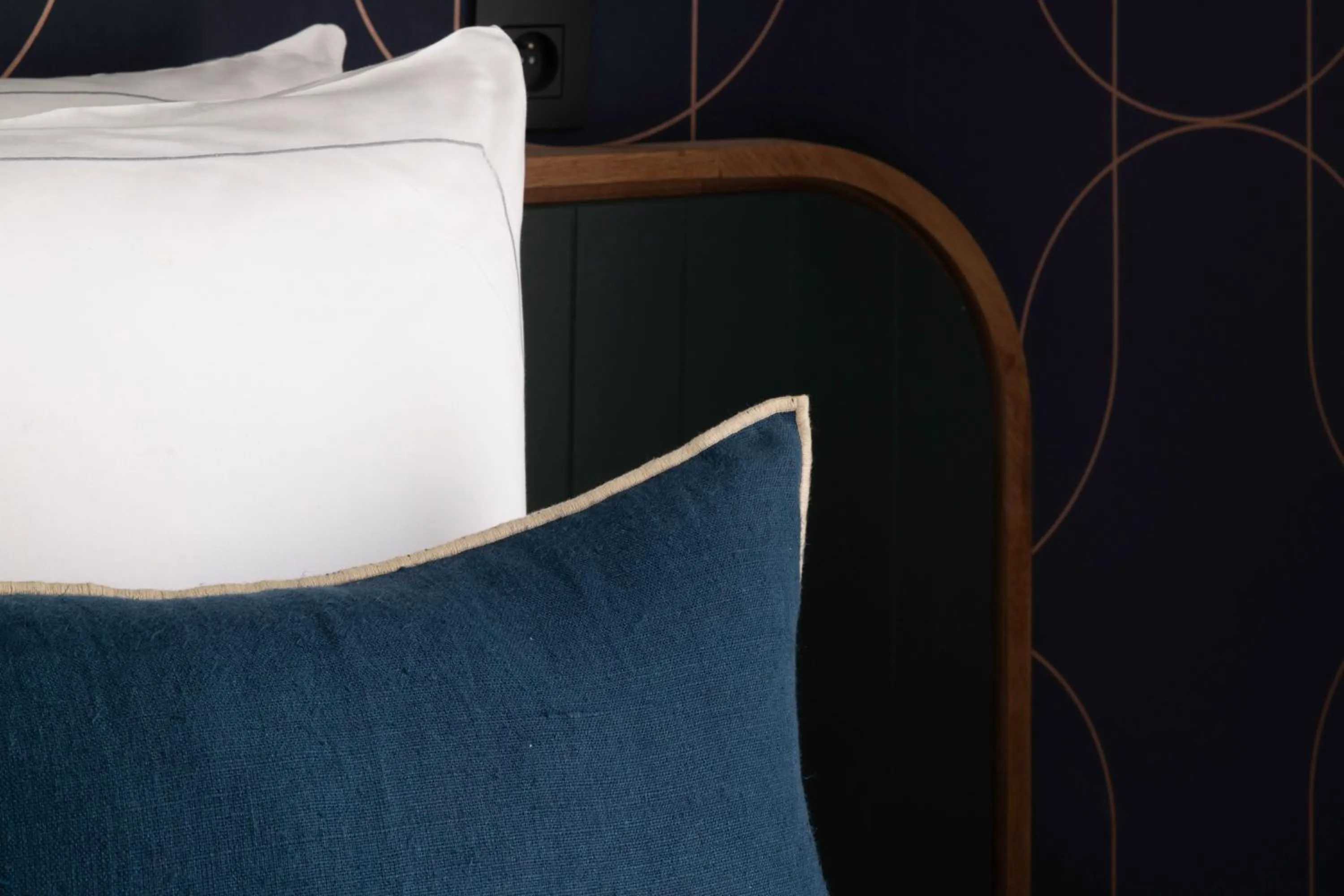 Decorative detail in Bijou Hôtel Paris Boulogne