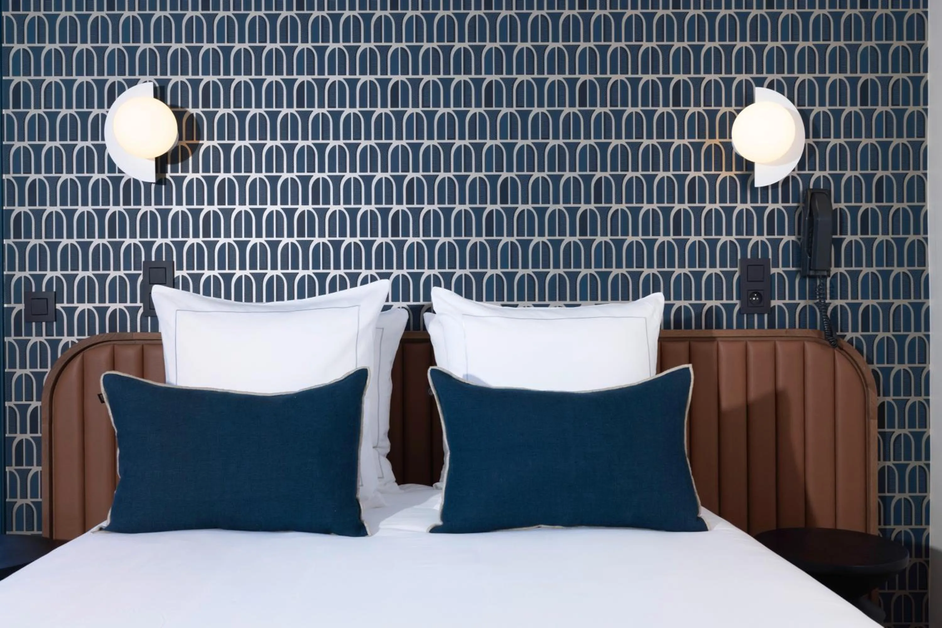 Bed in Bijou Hôtel Paris Boulogne