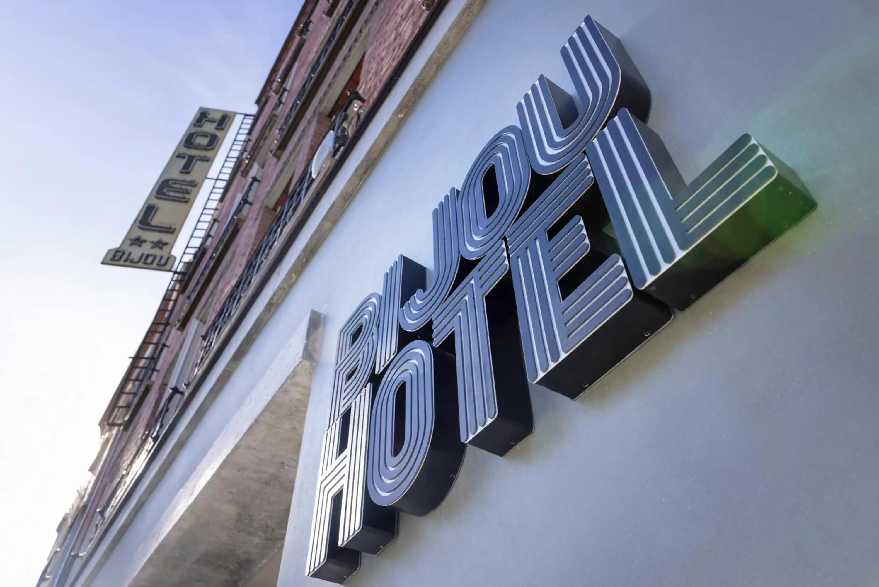 Property building in Bijou Hôtel Paris Boulogne Property building in Bijou Hôtel Paris Boulogne