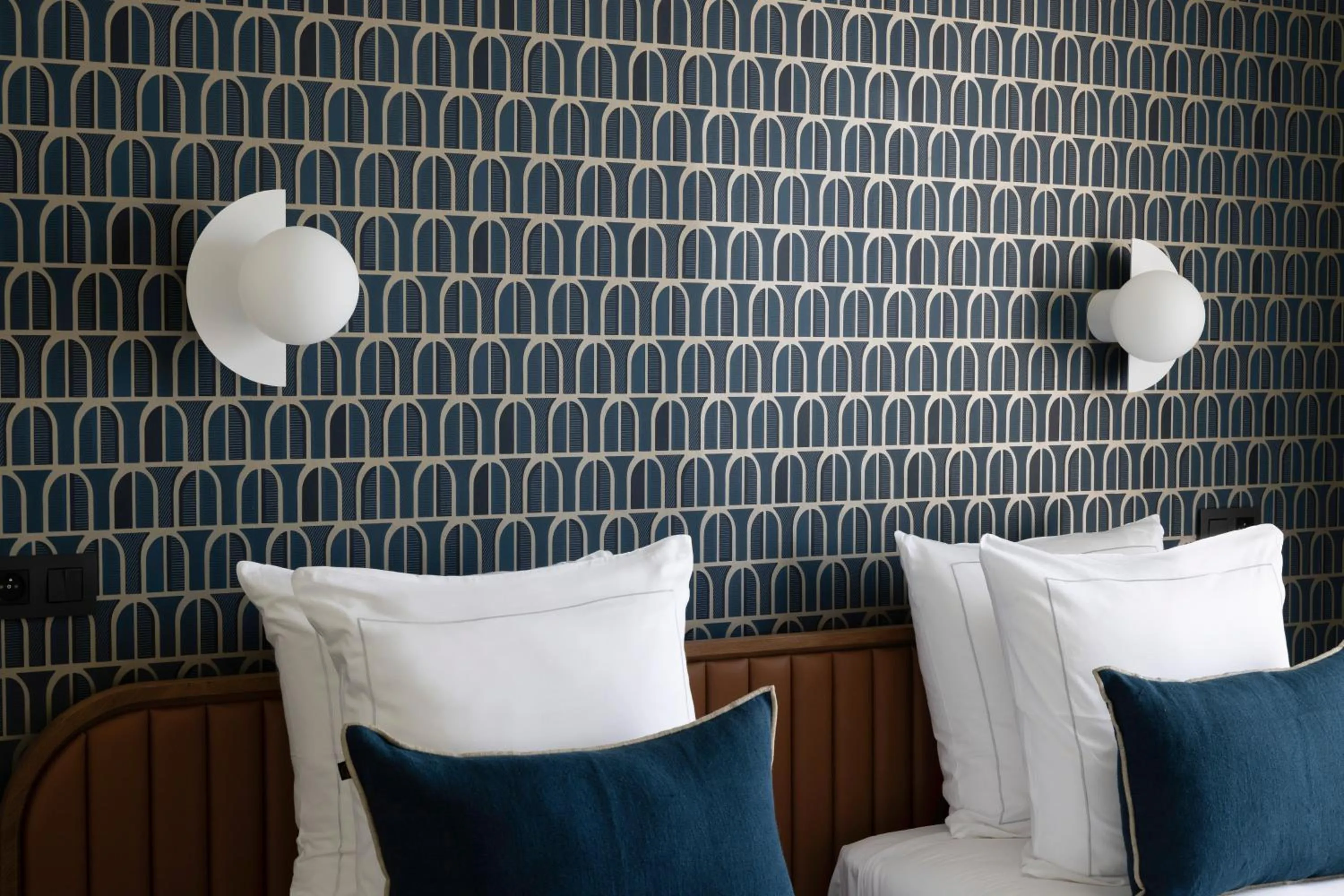 Bed in Bijou Hôtel Paris Boulogne