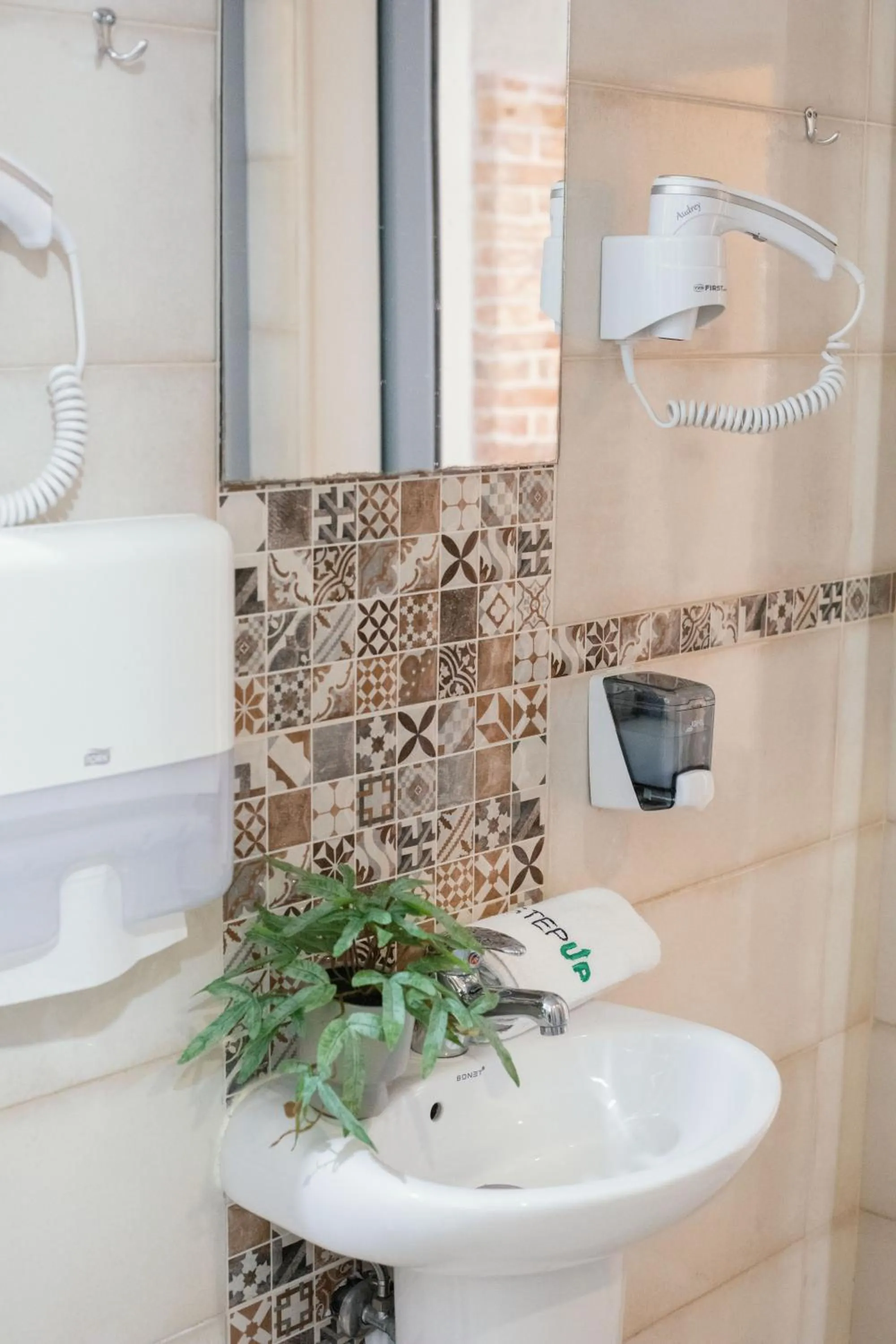 Shower in Step to Kotor bay Guesthouse