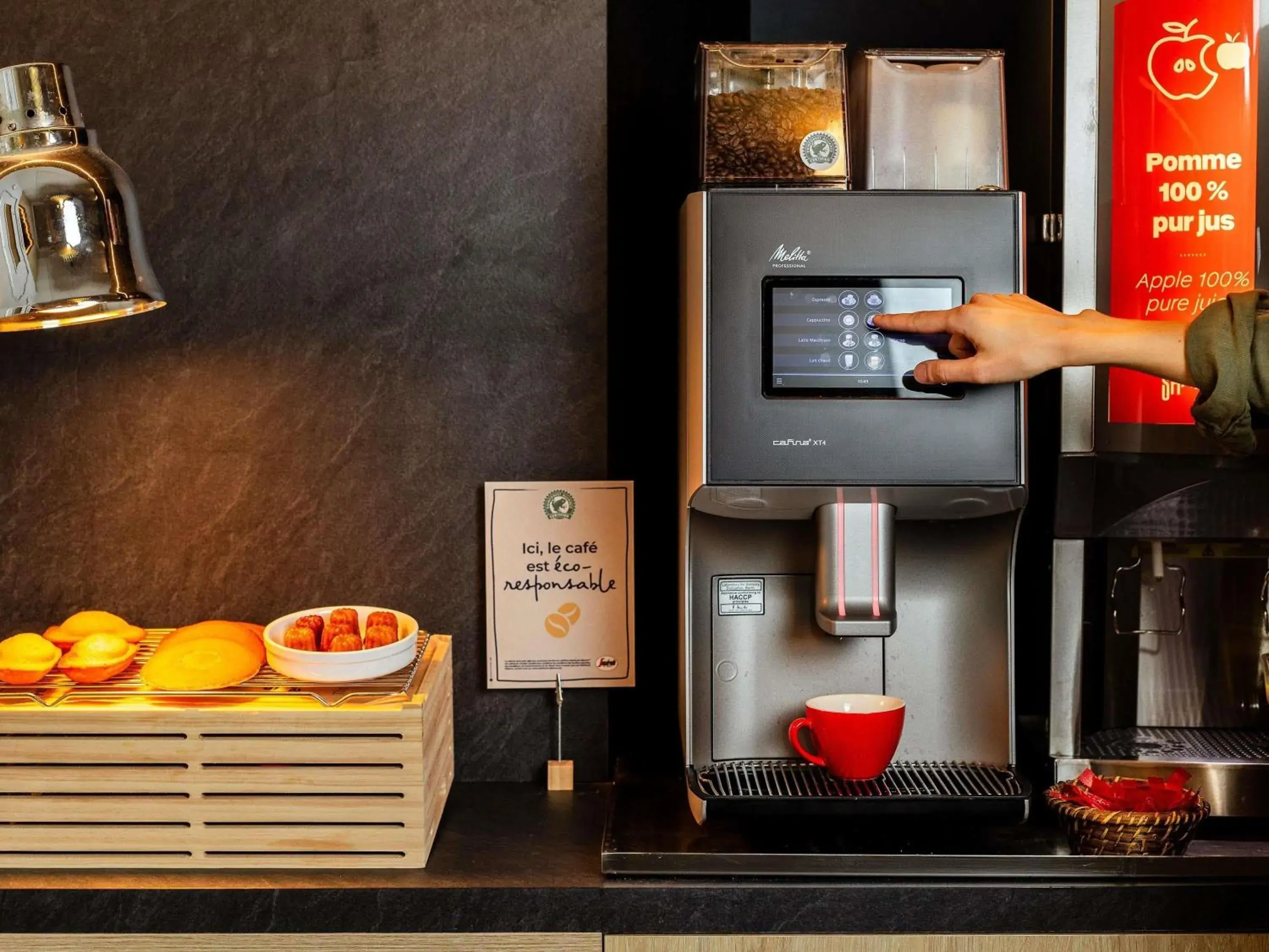 Breakfast in Ibis Paris Gare Montparnasse 15ème Breakfast in Ibis Paris Gare Montparnasse 15ème