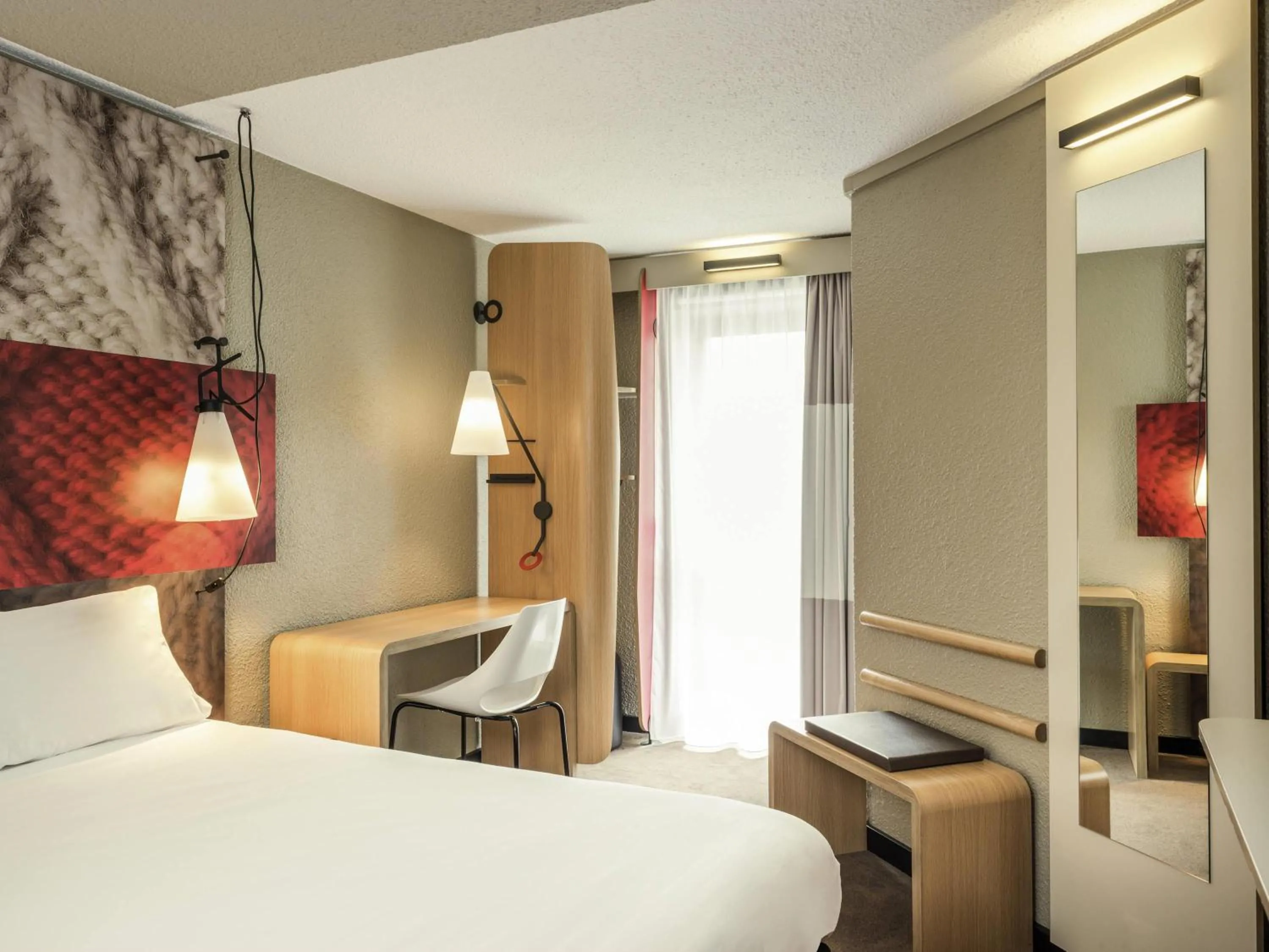 Bedroom, Bed in Ibis Paris Gare Montparnasse 15ème