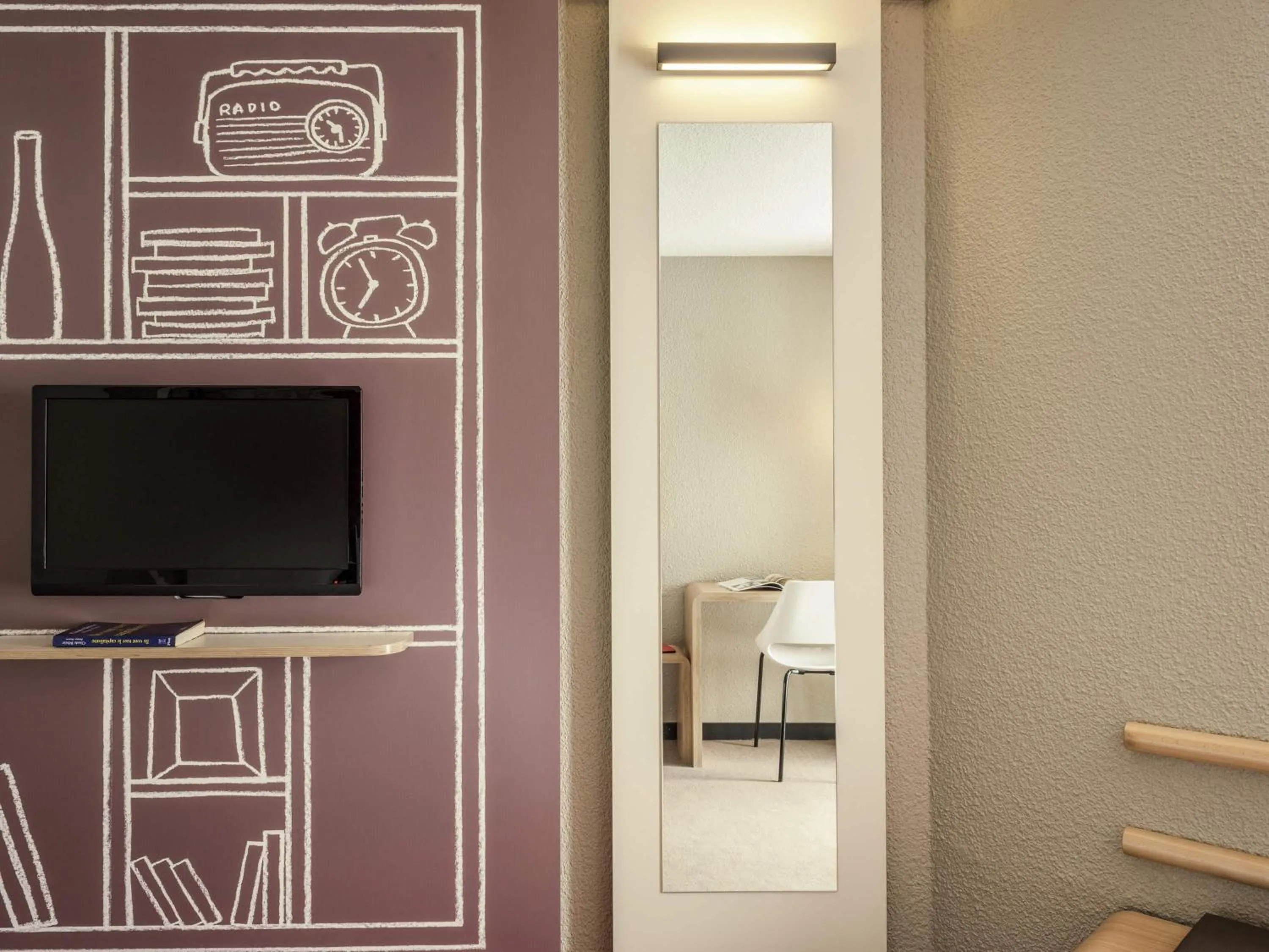 Bedroom in Ibis Paris Gare Montparnasse 15ème