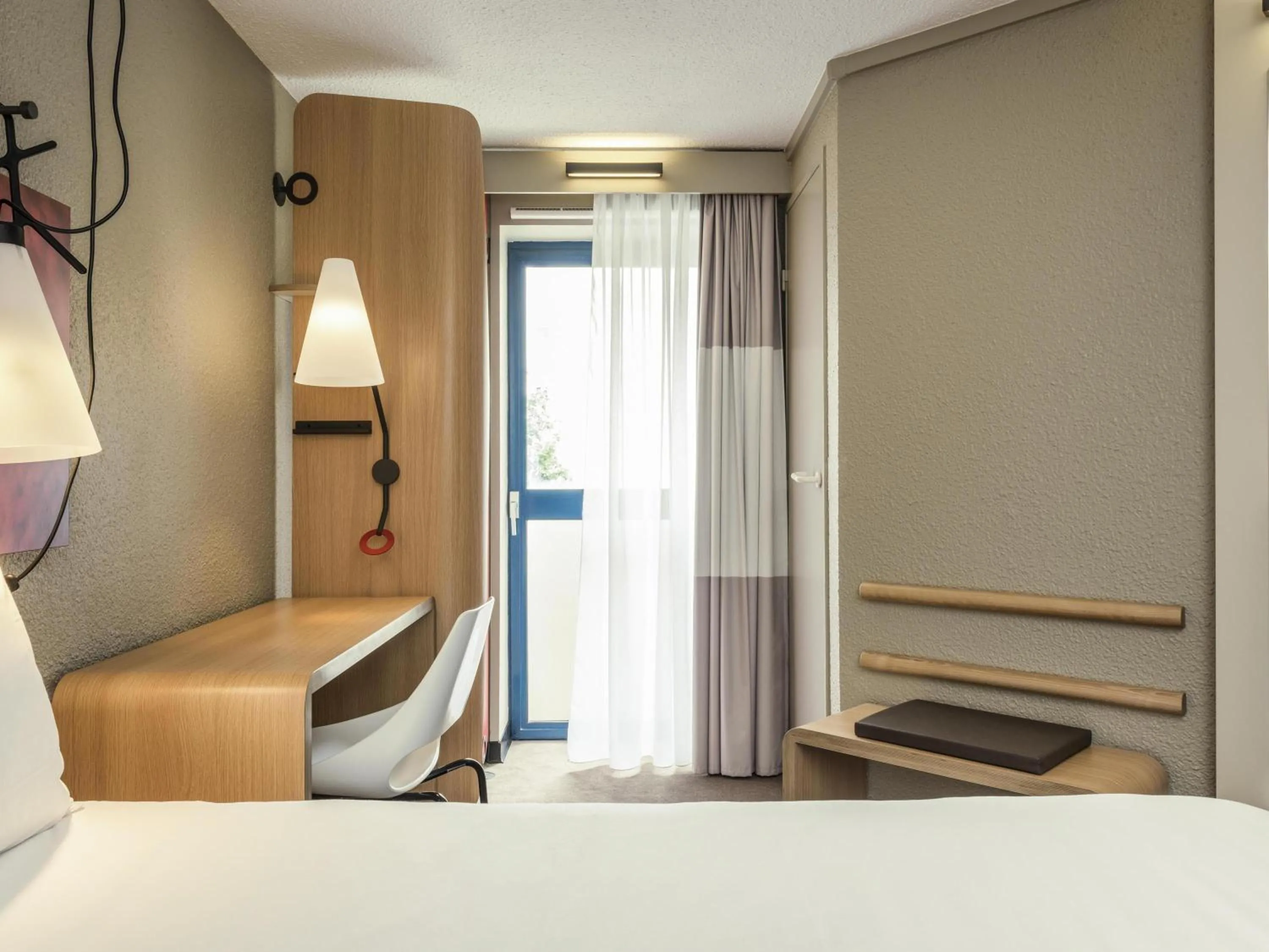 Bedroom, Bed in Ibis Paris Gare Montparnasse 15ème